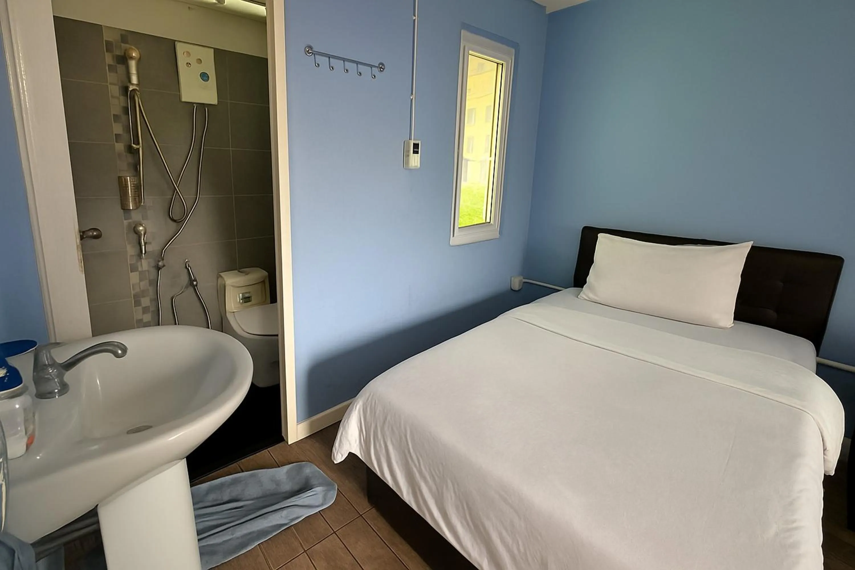 Bedroom, Bed in The Voyager Guesthouse