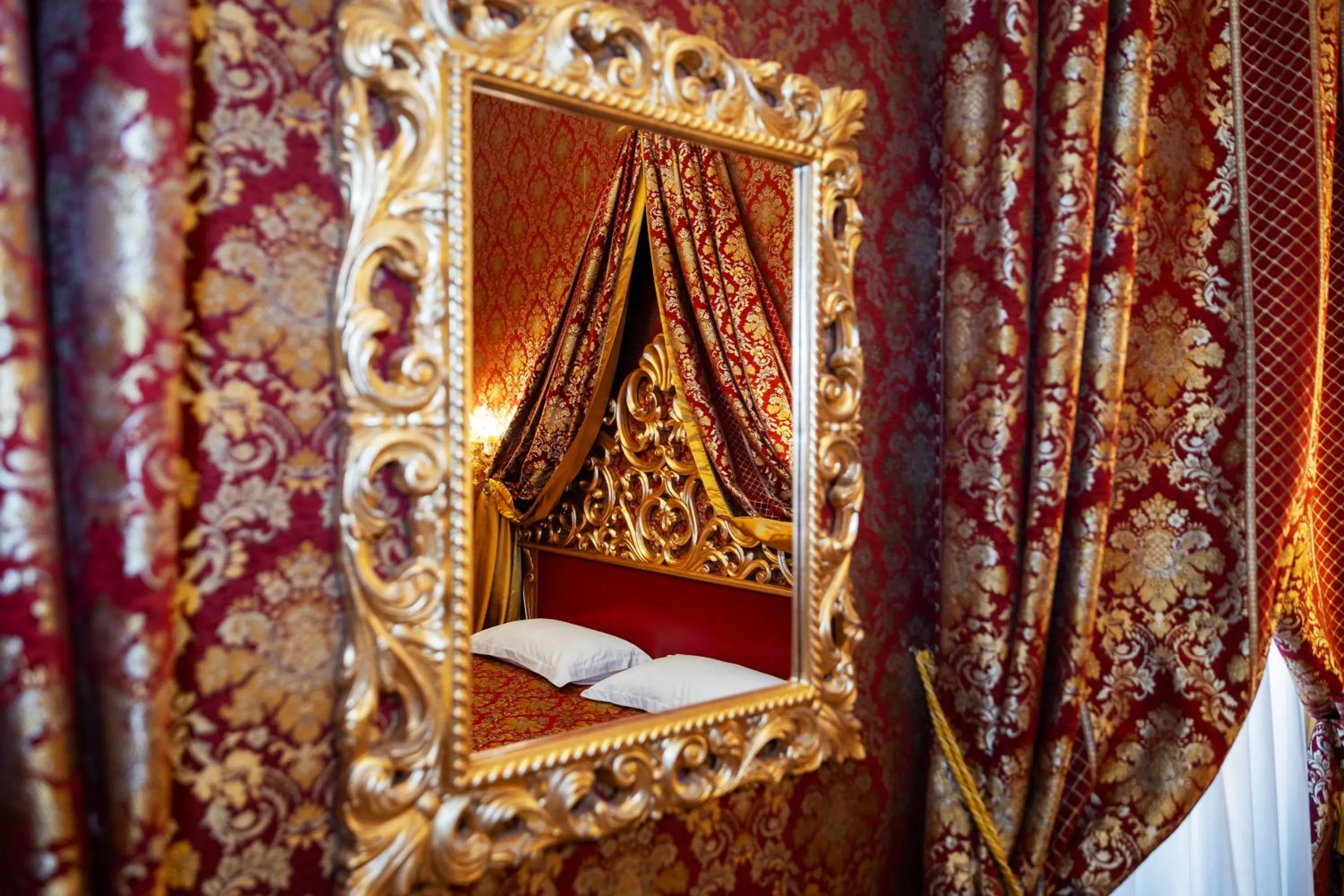 Bedroom, Bed in Hotel Giorgione