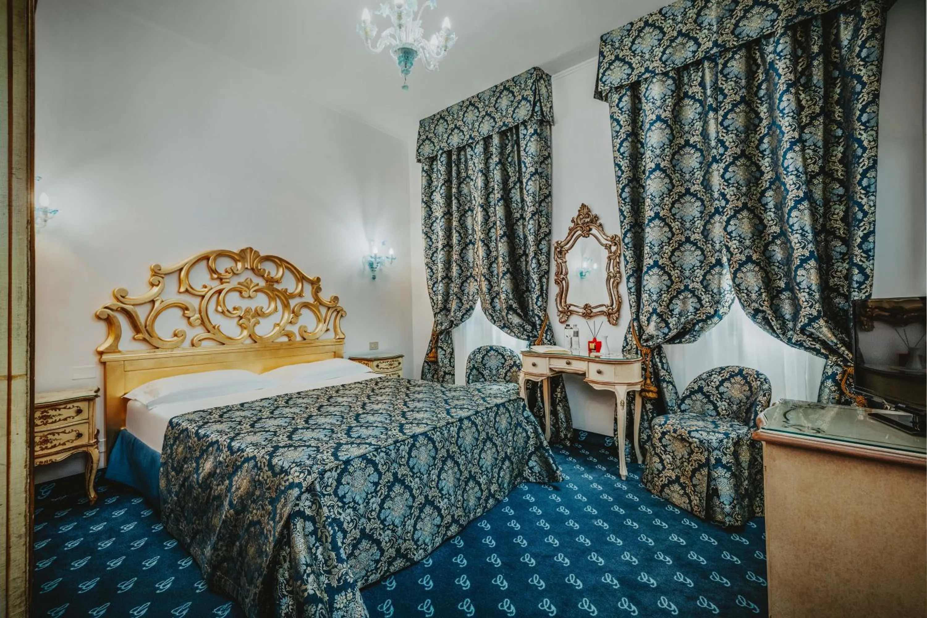 Bedroom, Bed in Hotel Giorgione