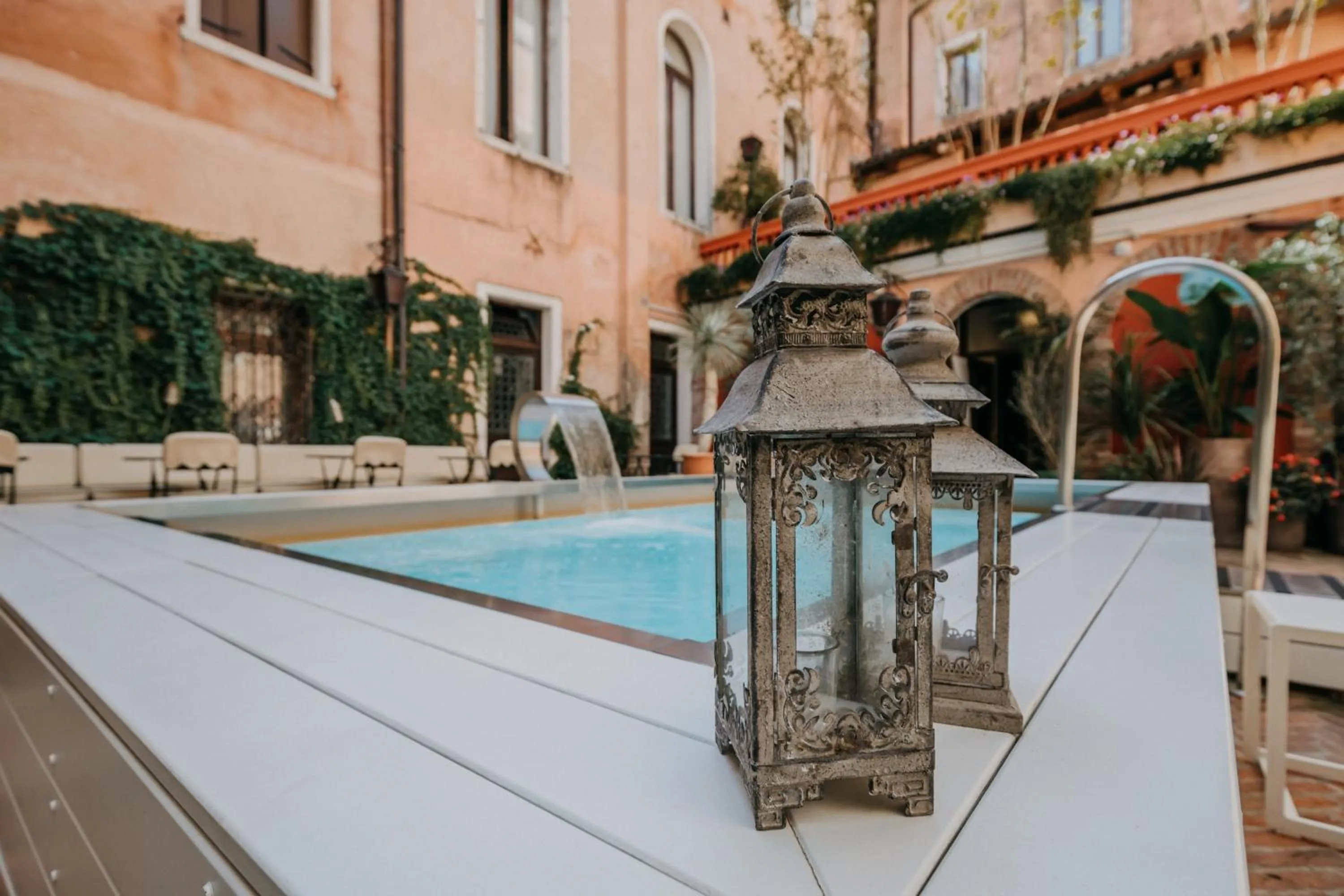 Hot Tub in Hotel Giorgione