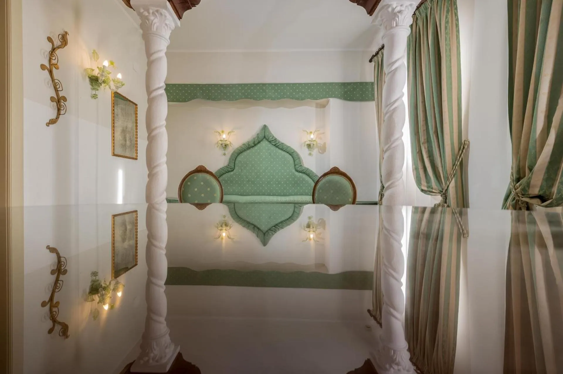 Bedroom, Bed in Hotel Giorgione