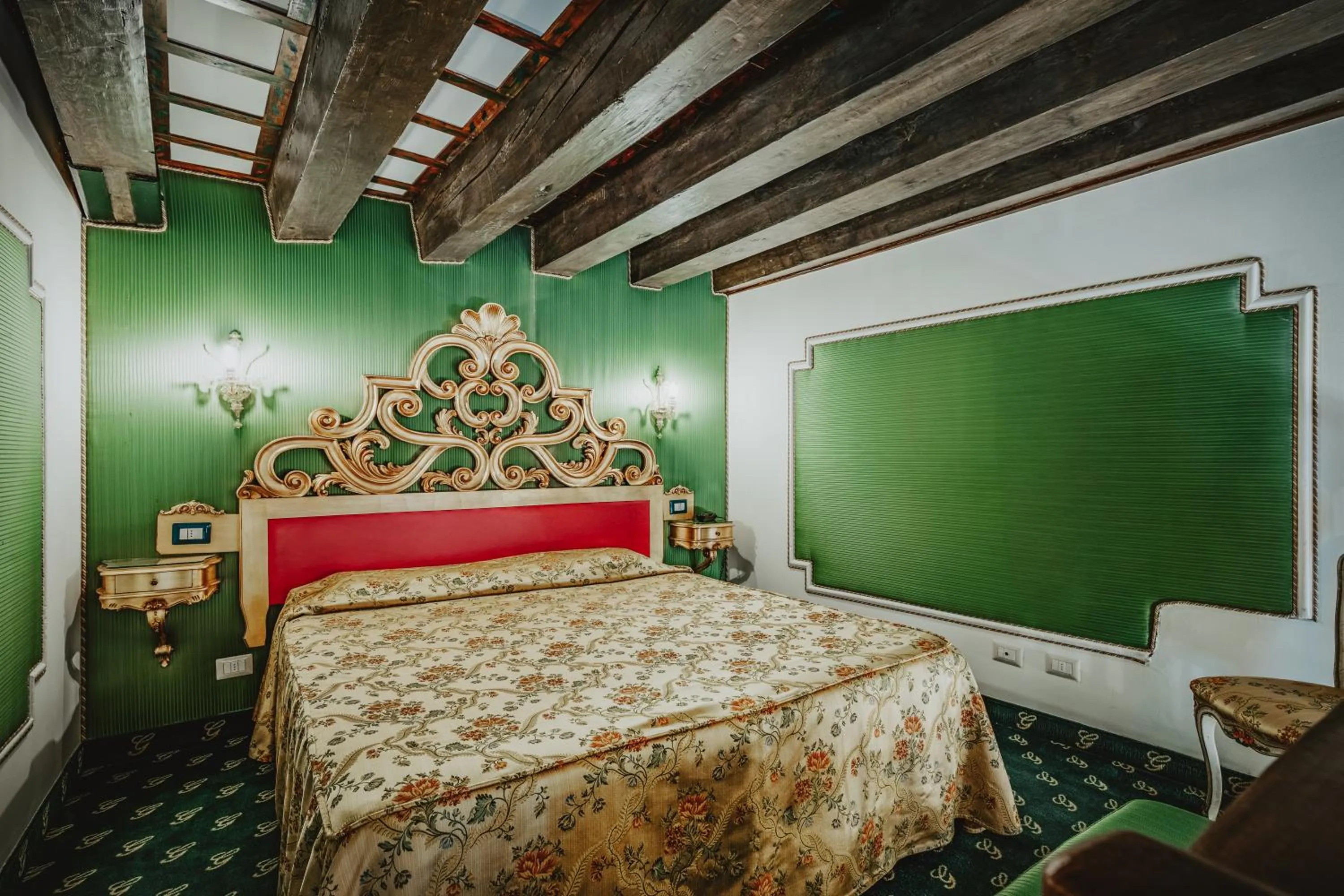 Bedroom, Bed in Hotel Giorgione
