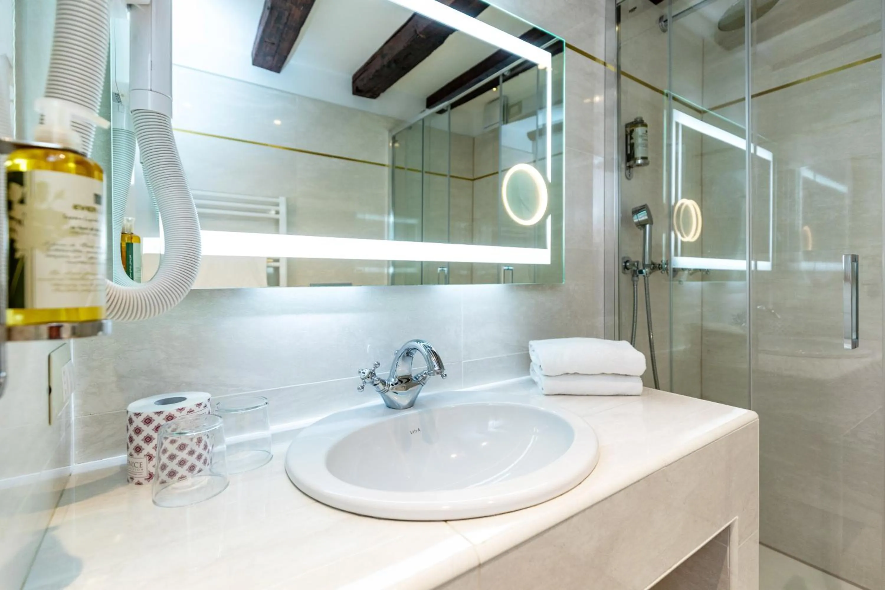 Bathroom in Hotel Giorgione