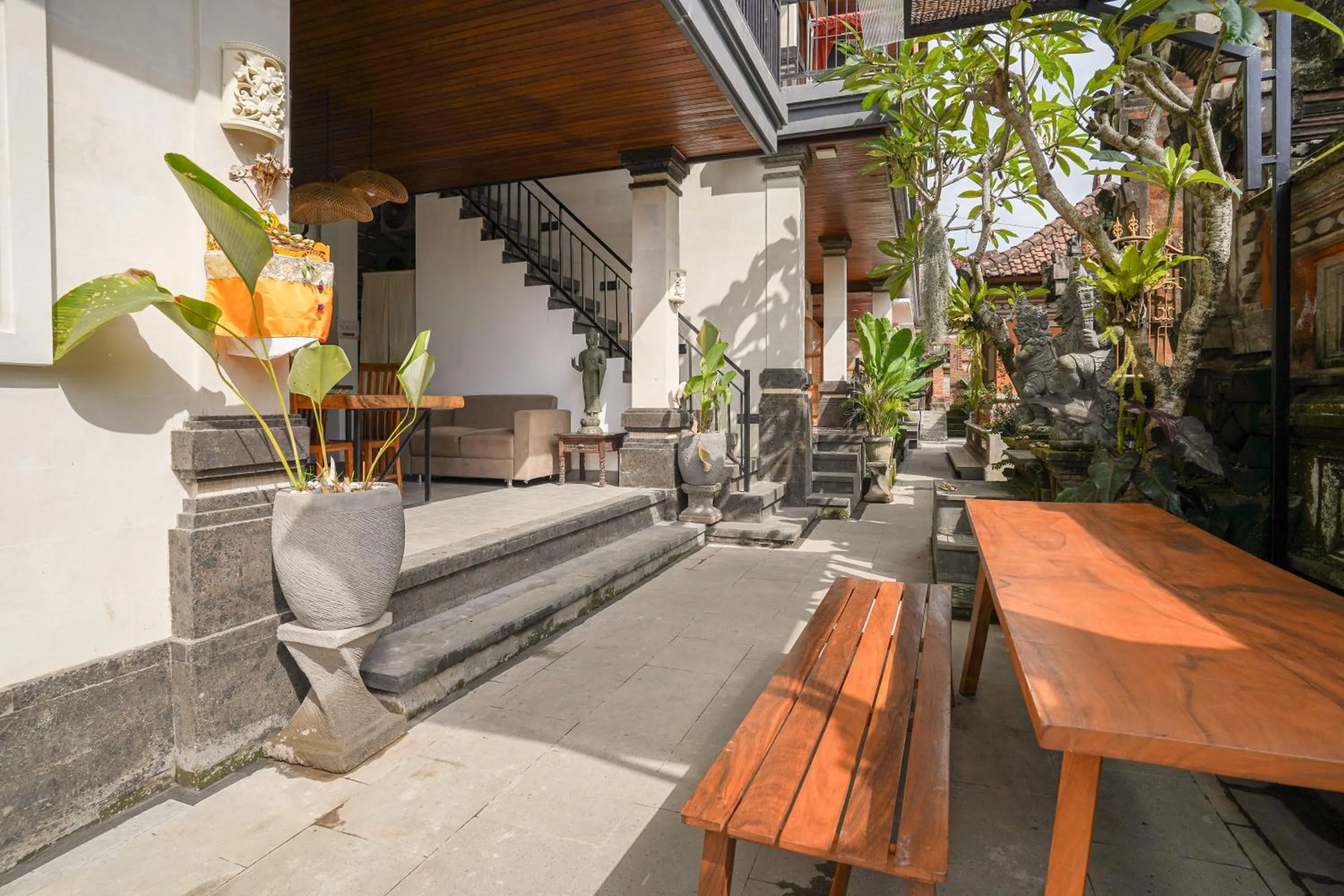 Garden view in Made Arsa Homestay