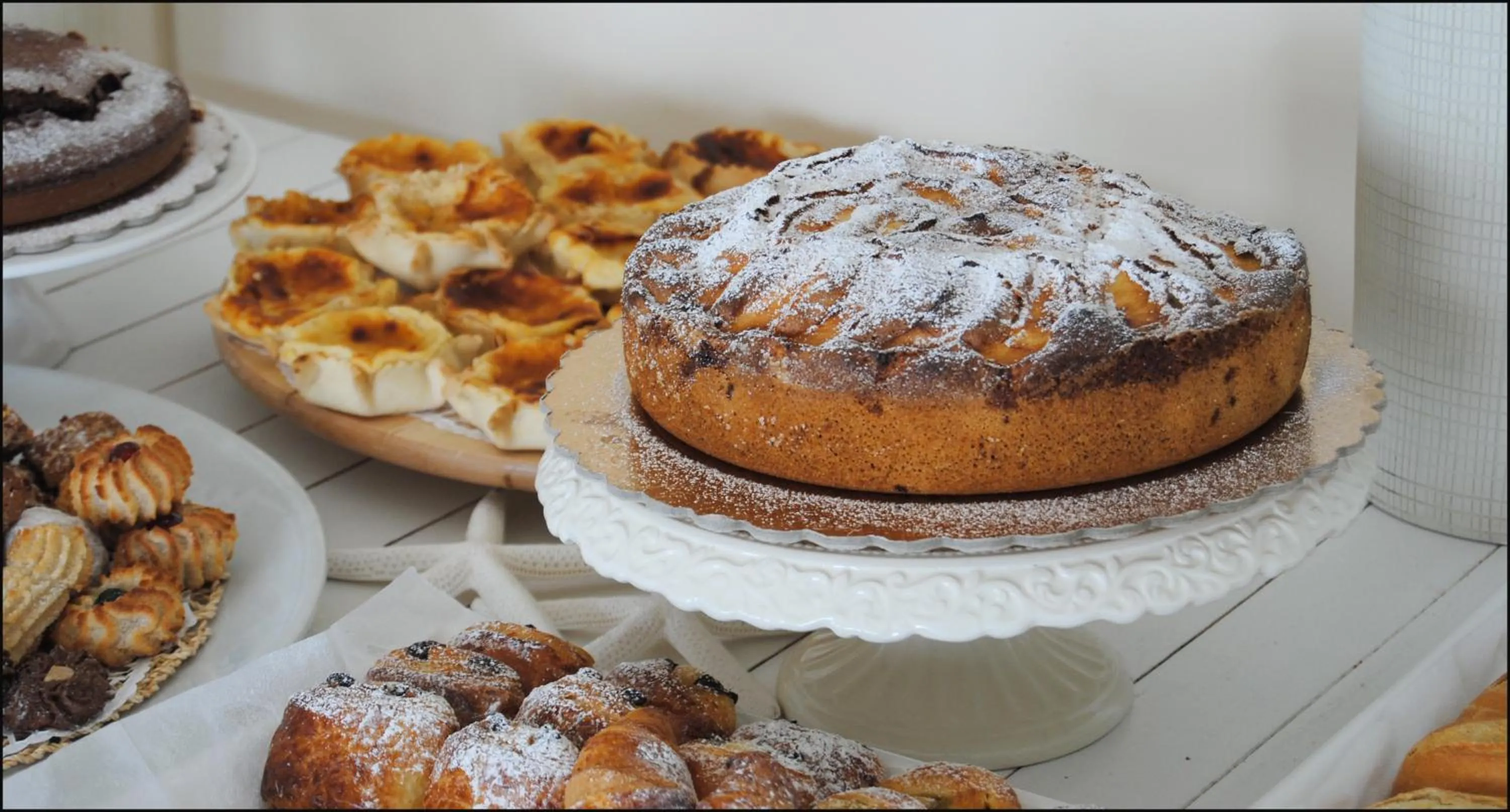Buffet breakfast in Hotel Acquamarina
