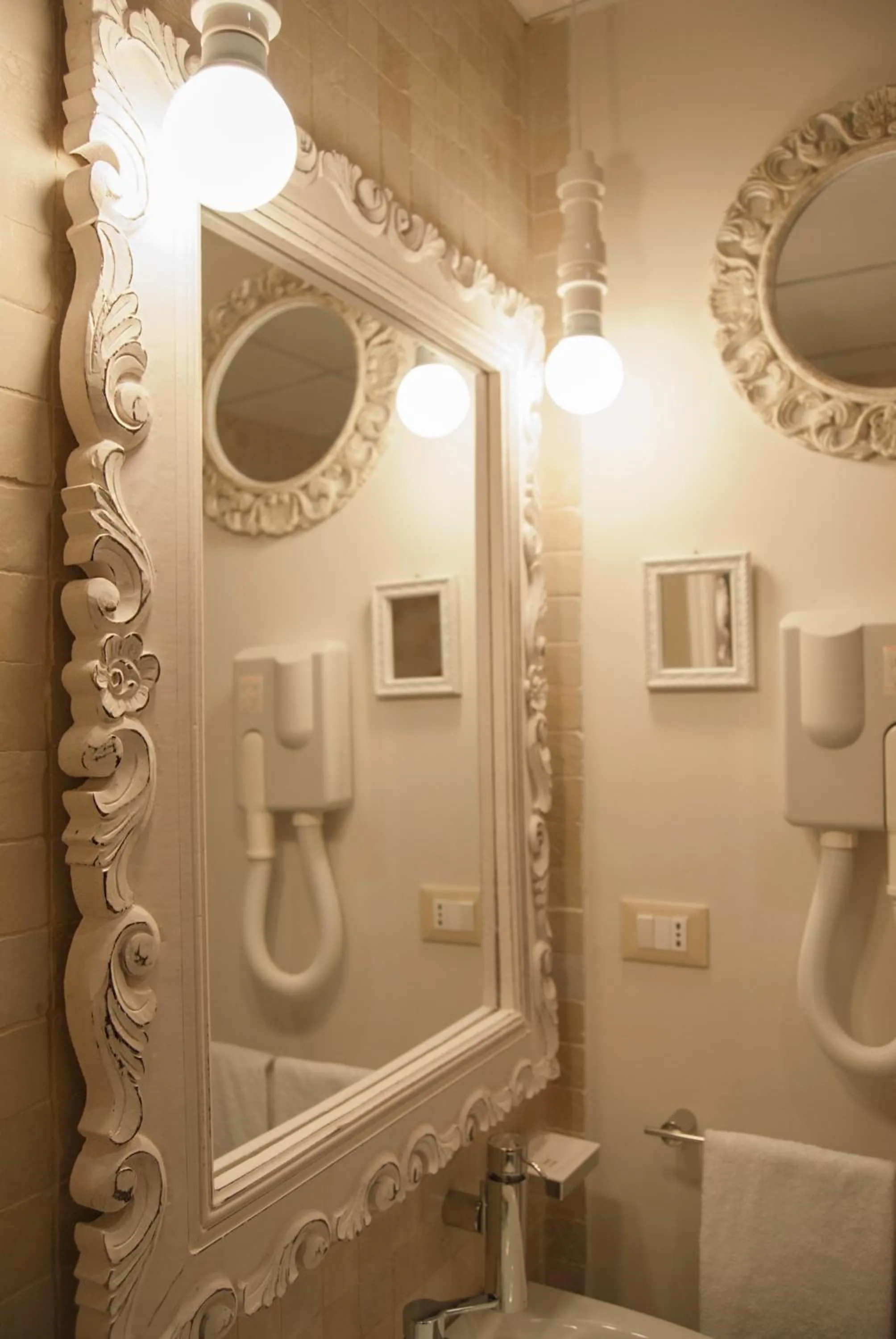 Decorative detail in Hotel Acquamarina