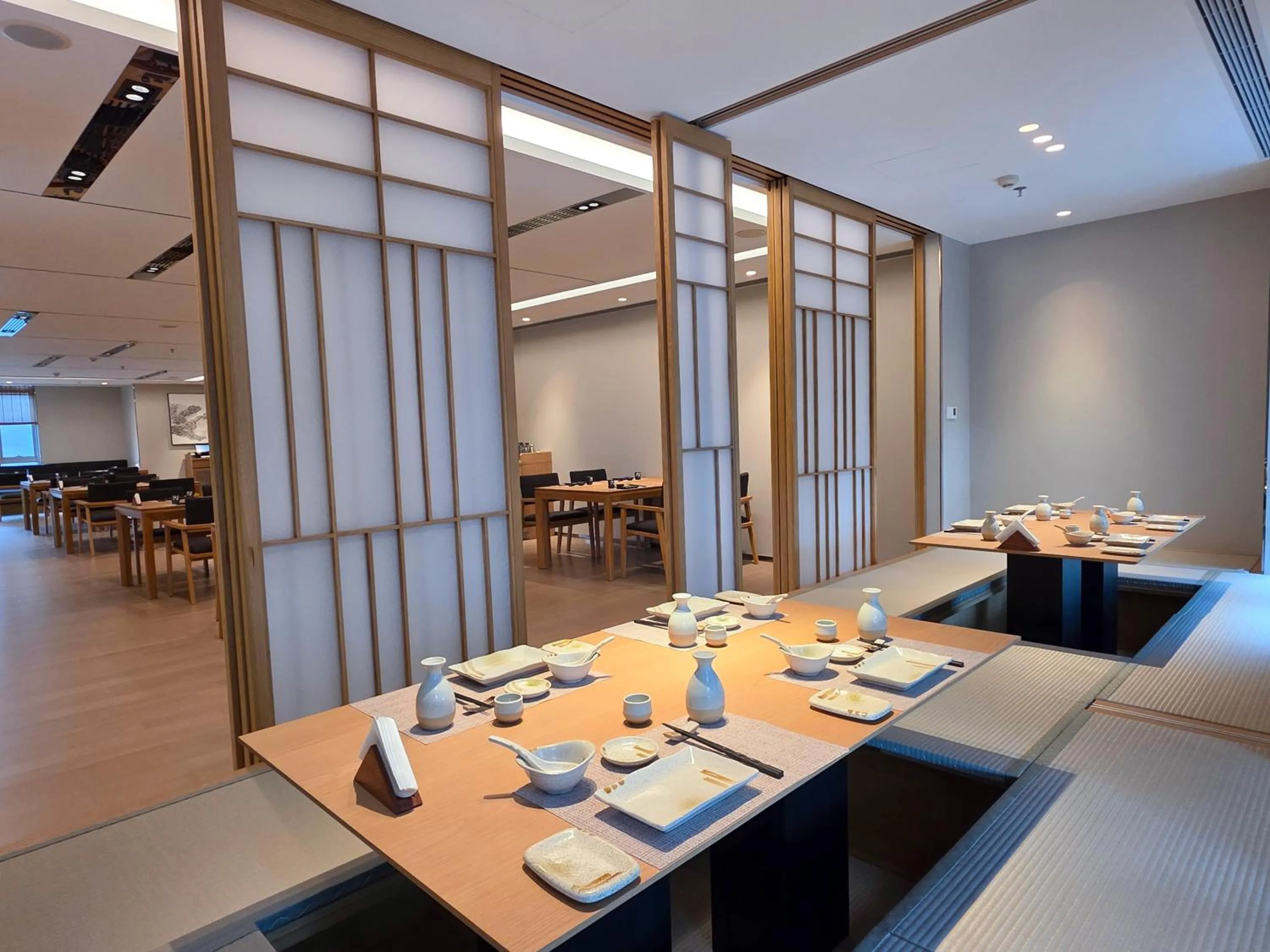 Restaurant/places to eat in Shanghai Marriott Hotel Parkview