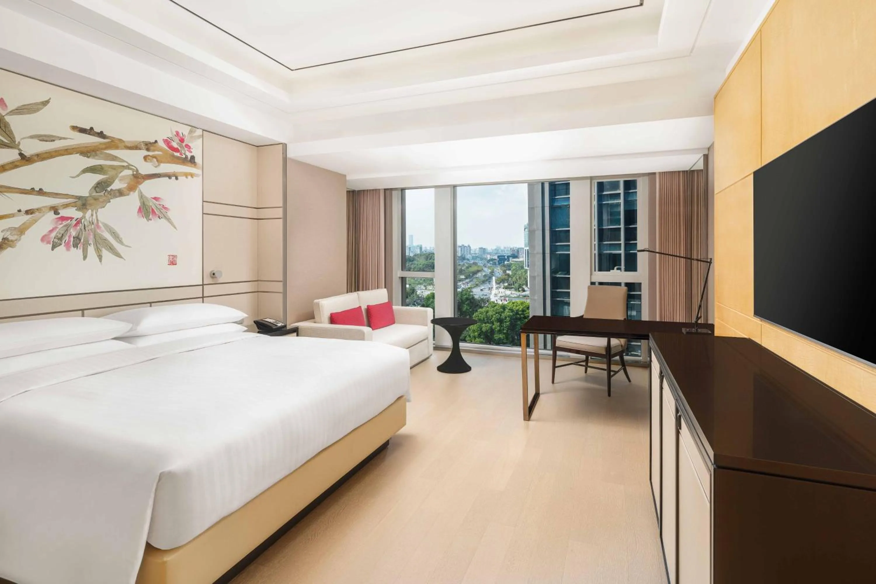 Bedroom, Bed in Shanghai Marriott Hotel Parkview