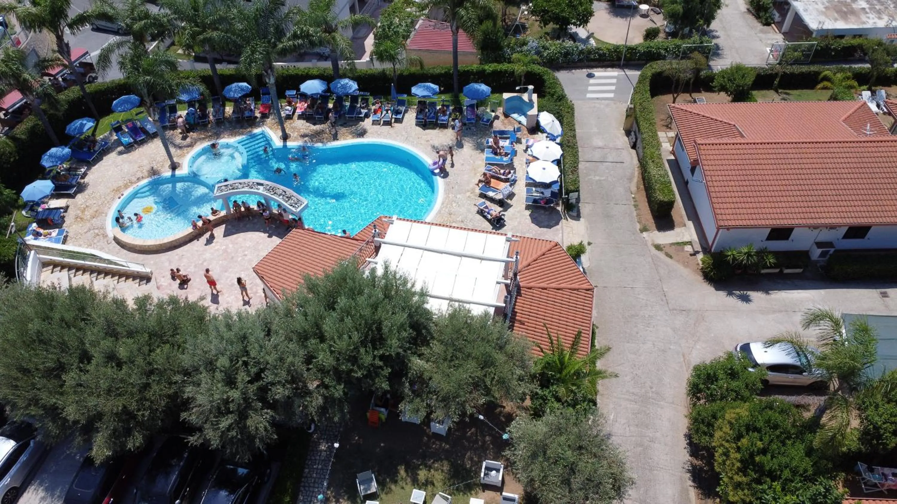 Swimming pool in Residence Hotel La Taverna