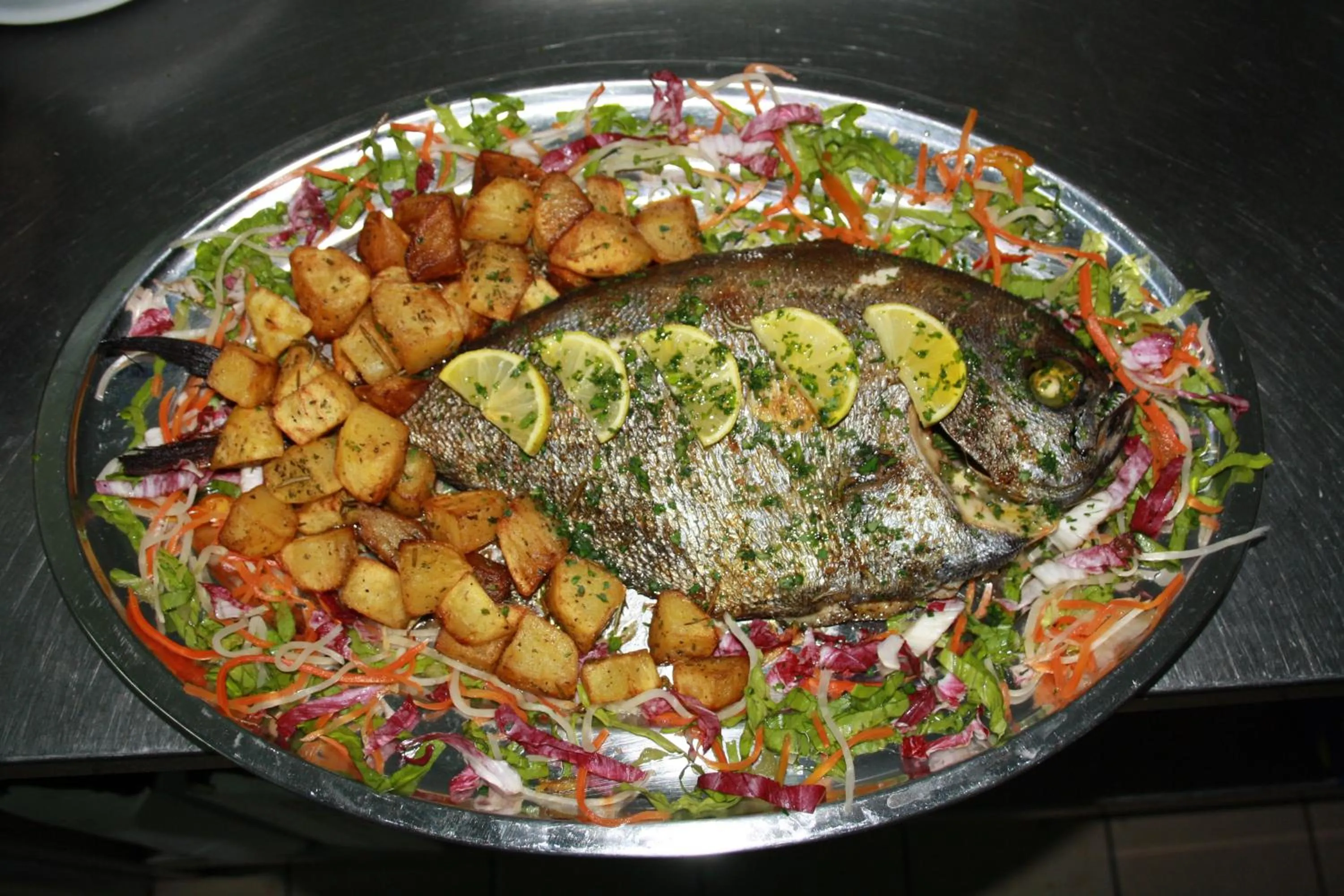 Restaurant/places to eat in Residence Hotel La Taverna