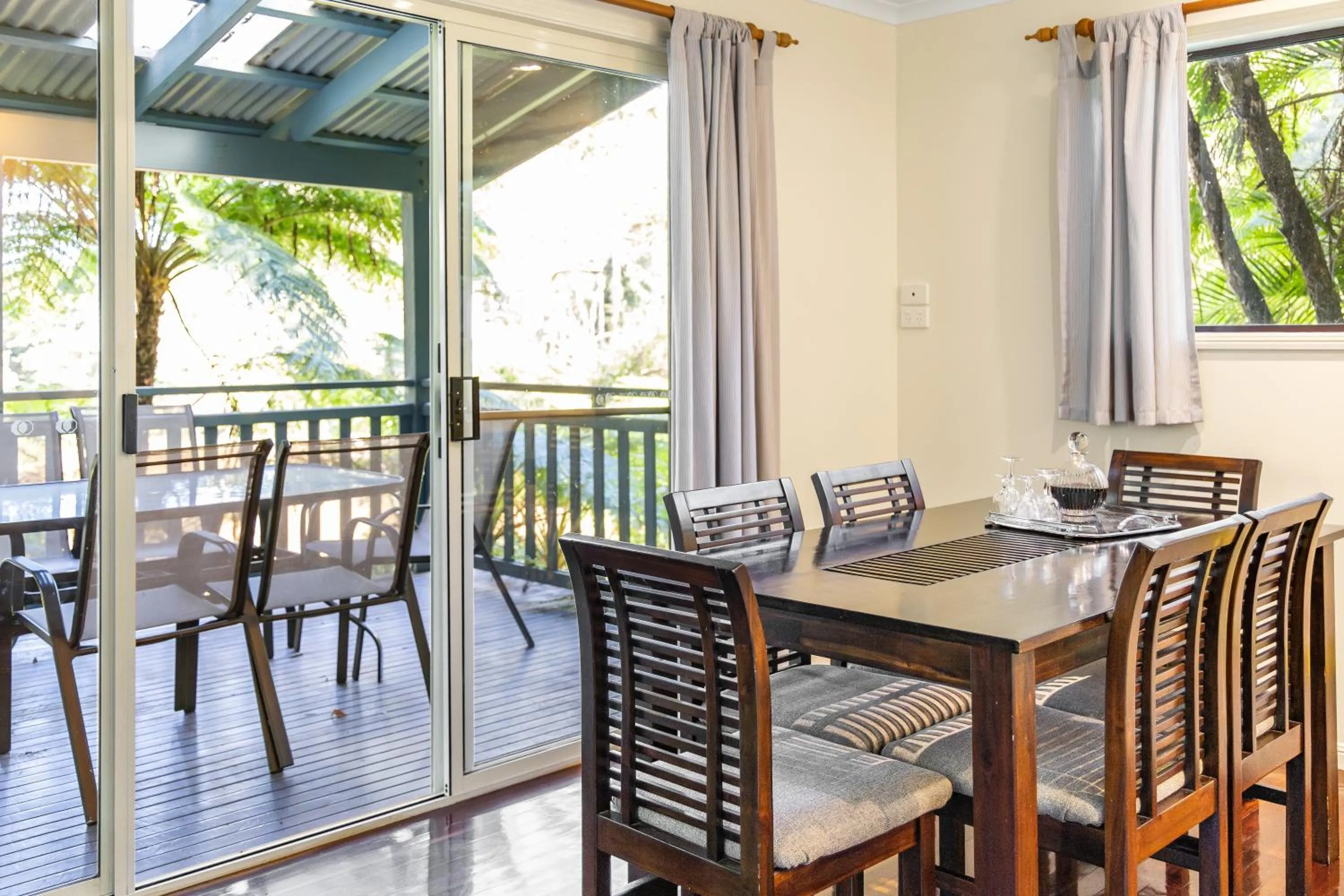 Dining area in Montville Country Cabins