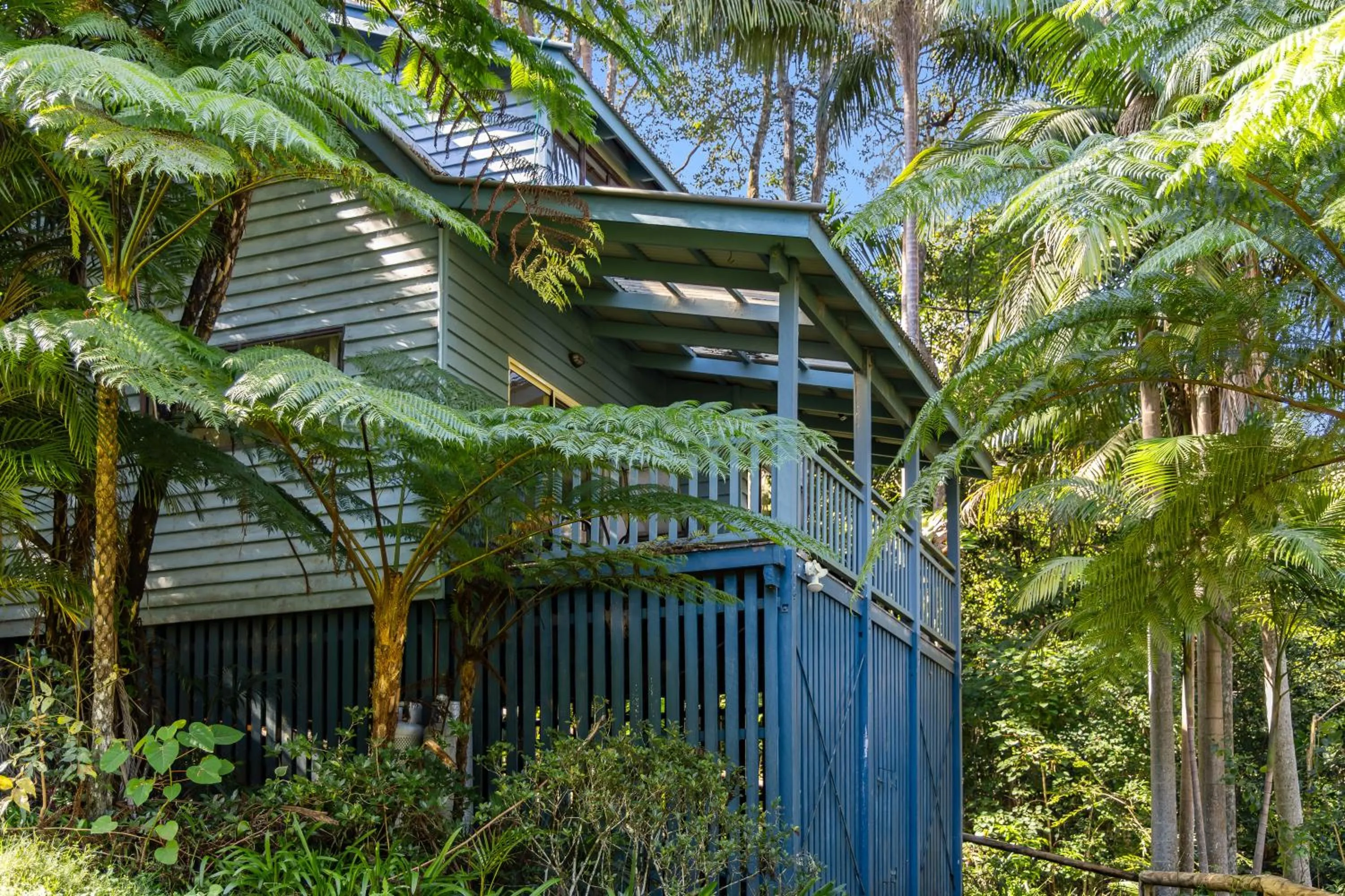 Property building in Montville Country Cabins