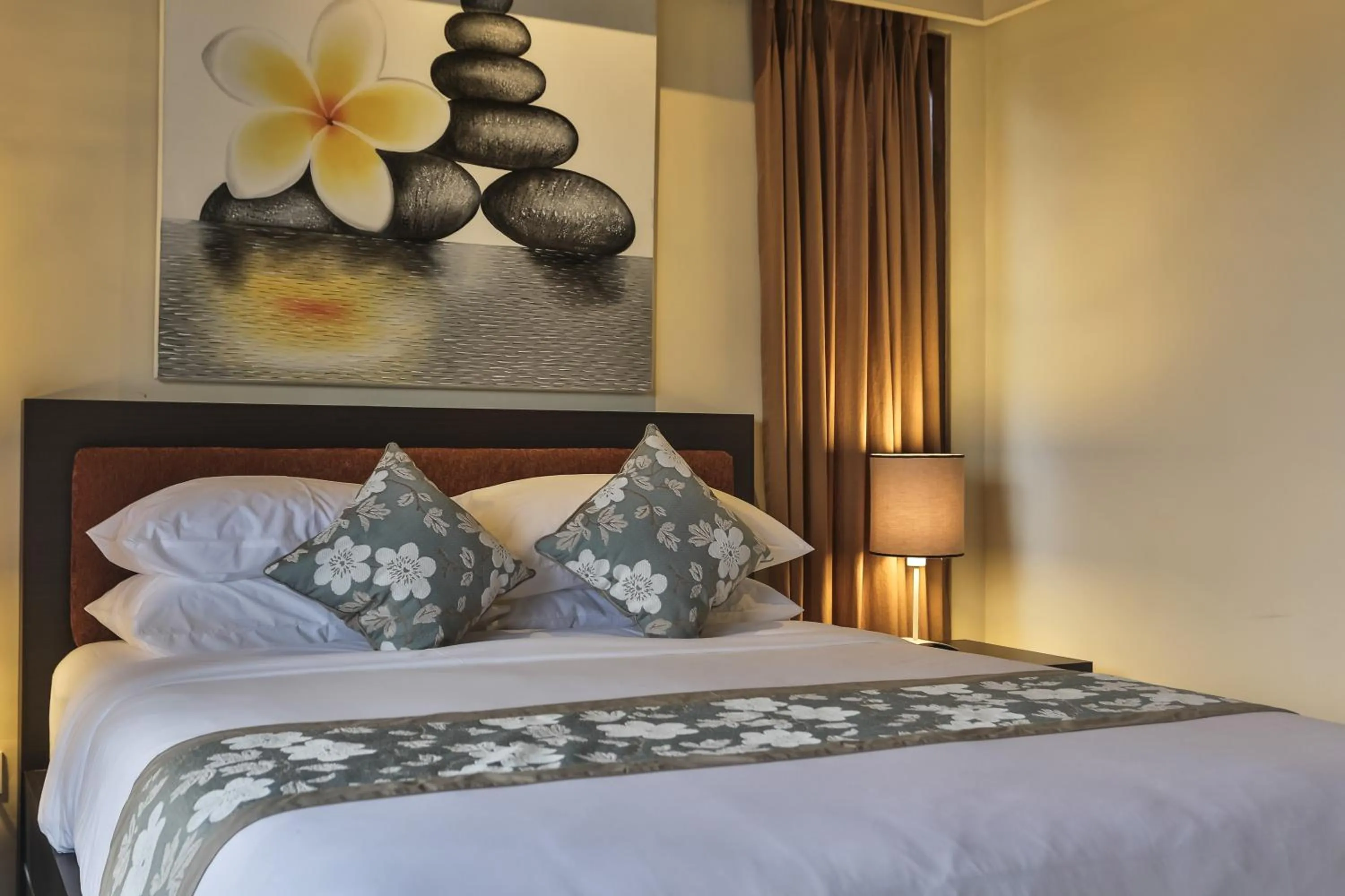 Bed in Villa Kumuda by Nakula