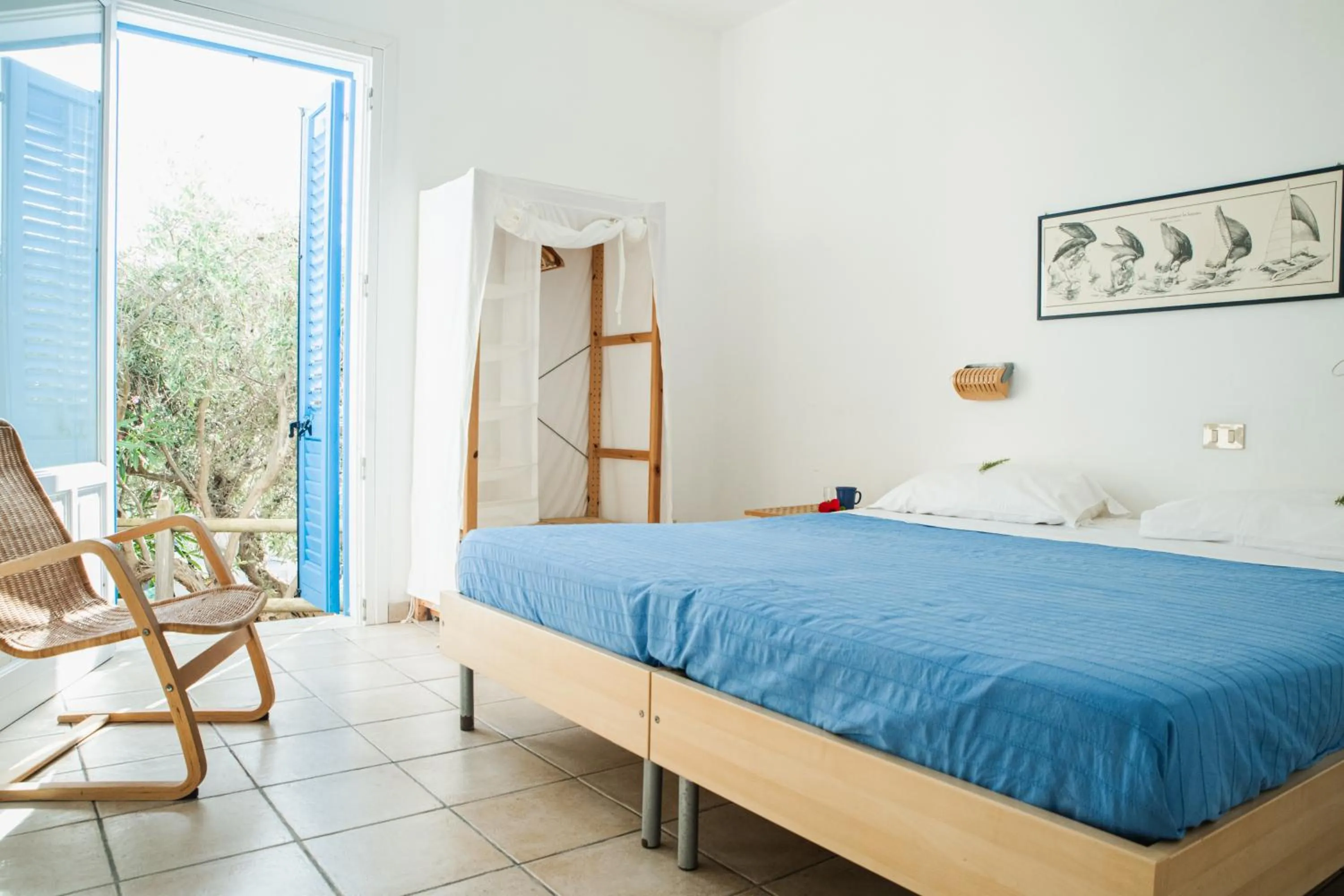 Bed in Marettimo Residence