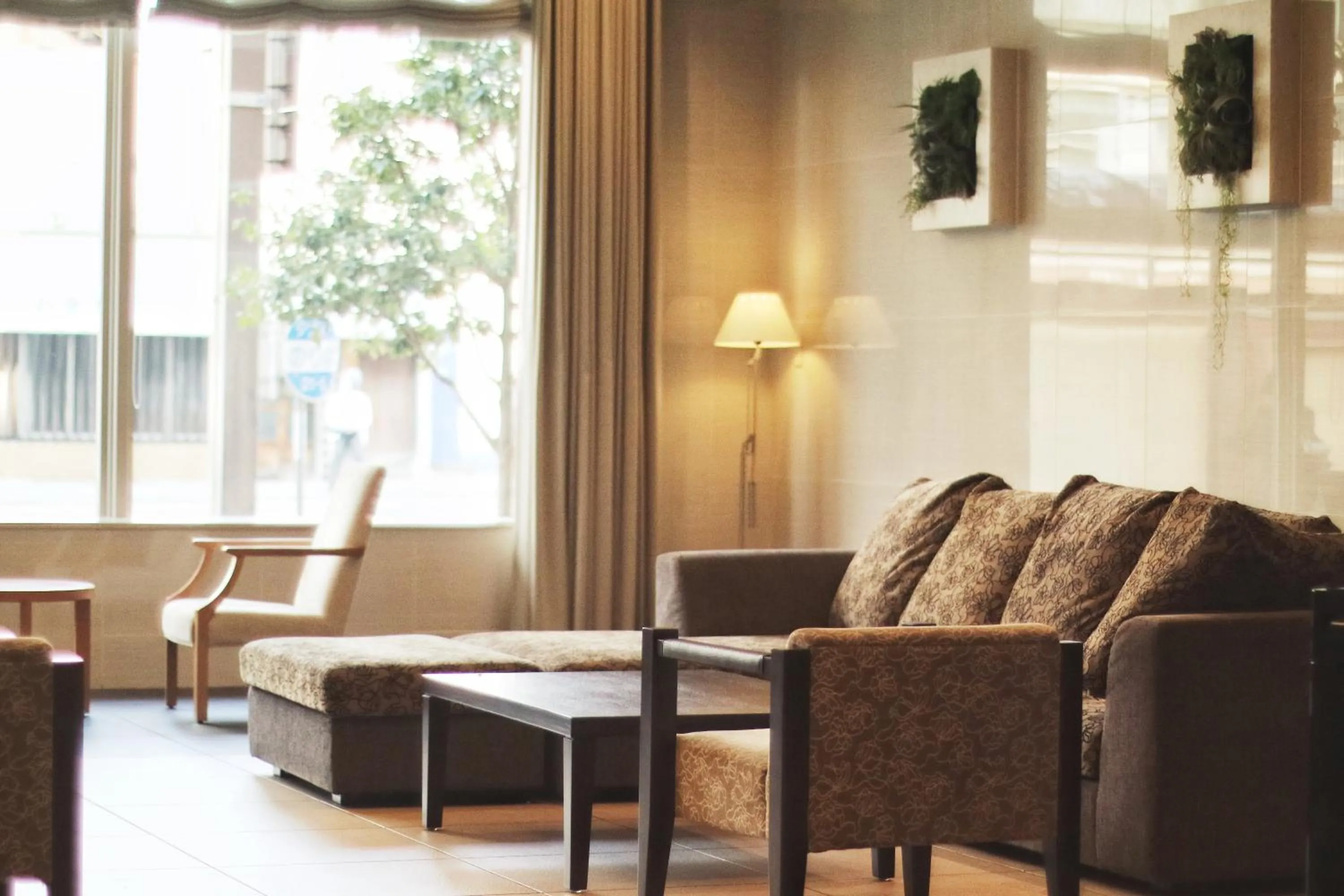 Lobby or reception in Hotel The West Hills Mito