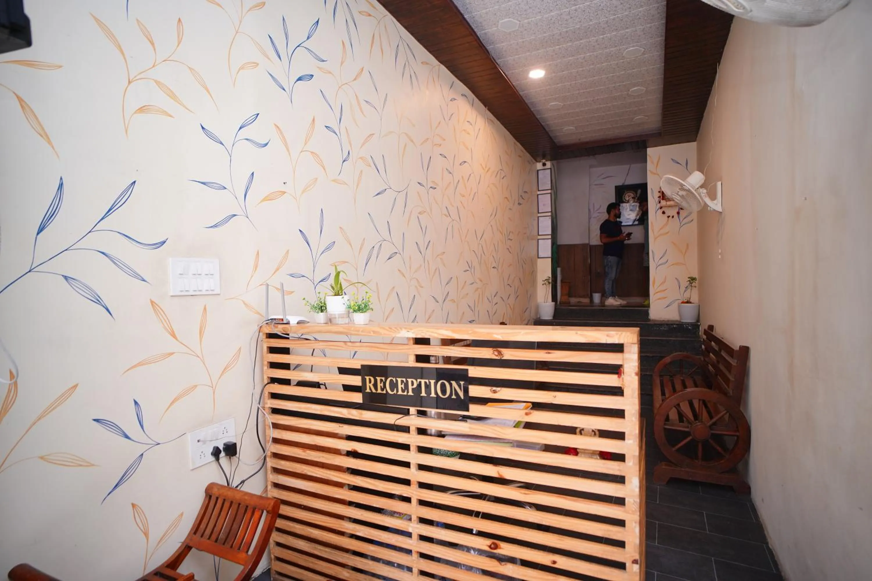 Property building in Hotel Lake Bridge