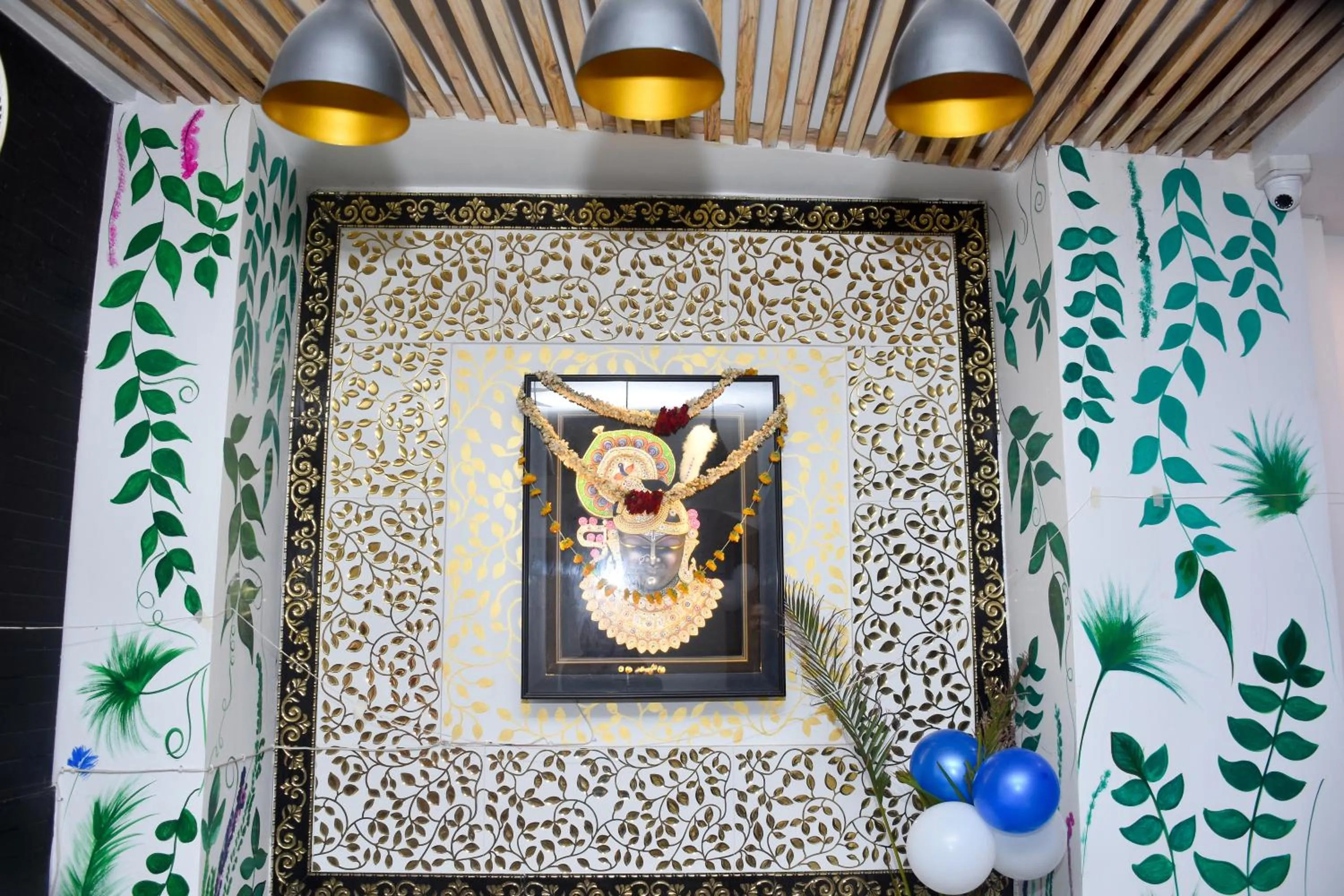 Decorative detail in Hotel Lake Bridge