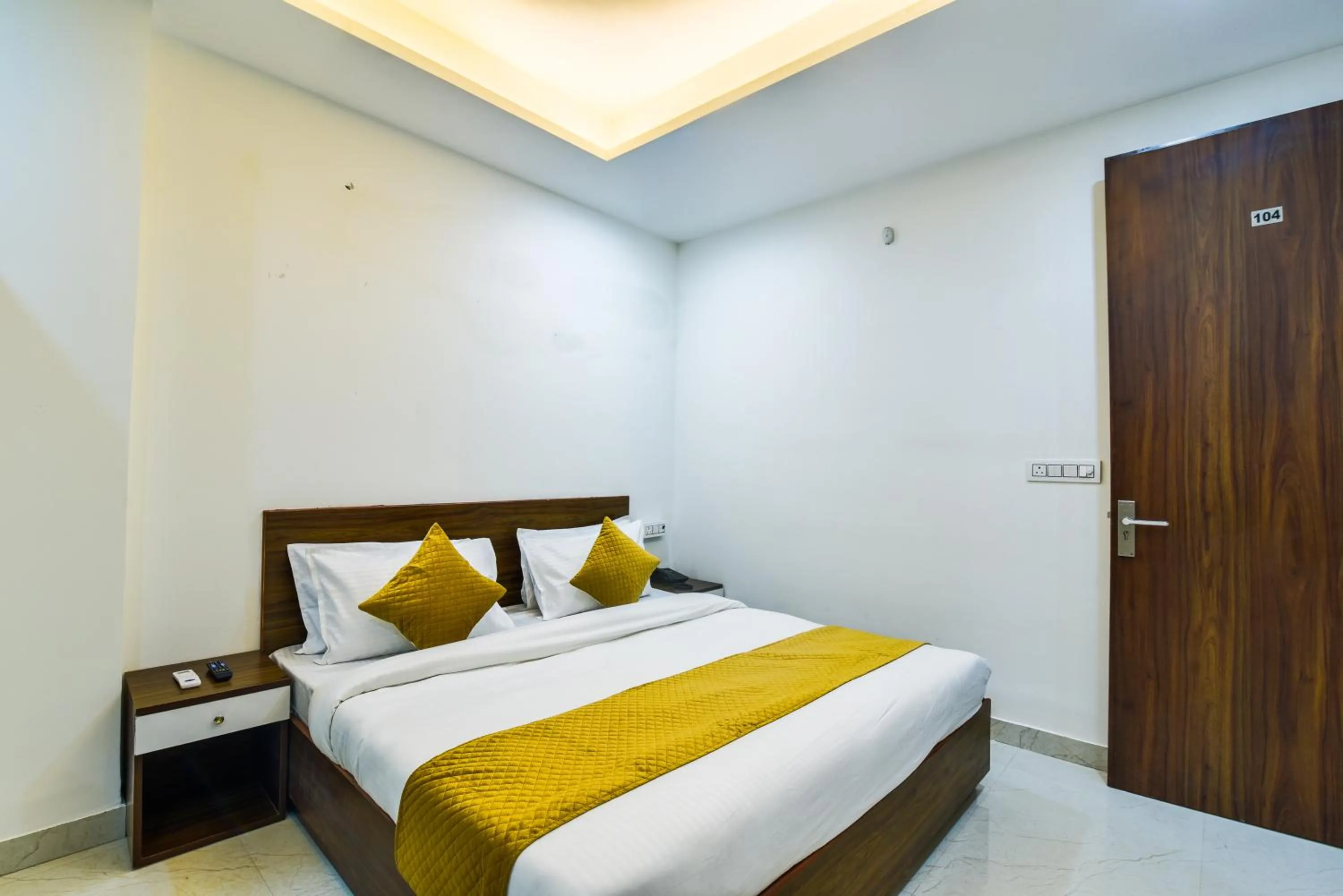 Bed in Diplomat Regency Yashobhoomi