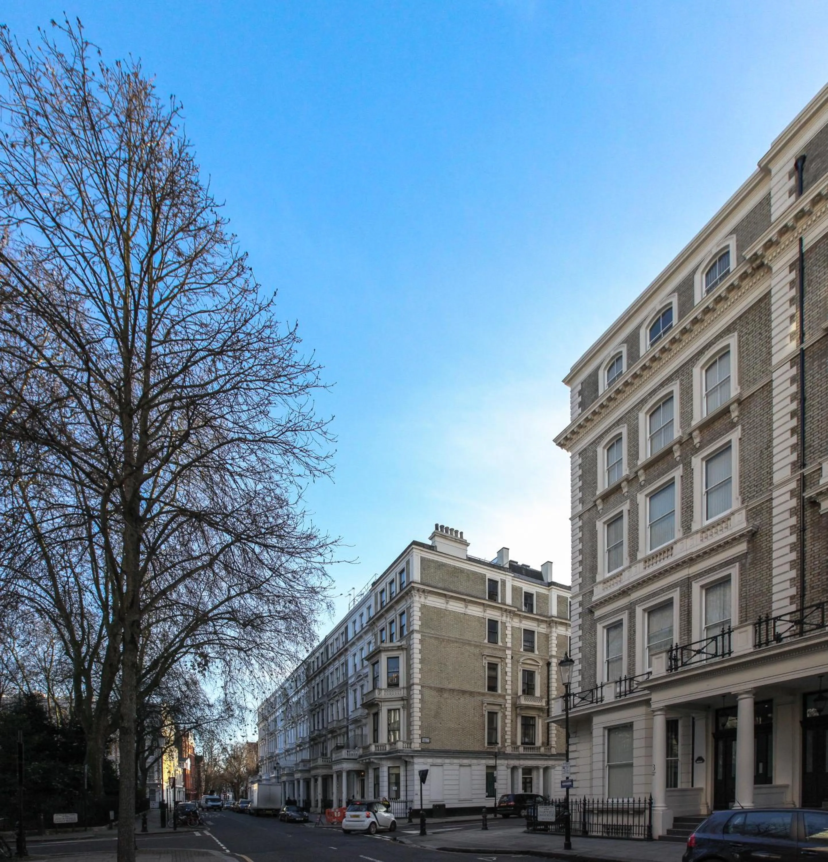Property building in Cleveland Residences Kensington