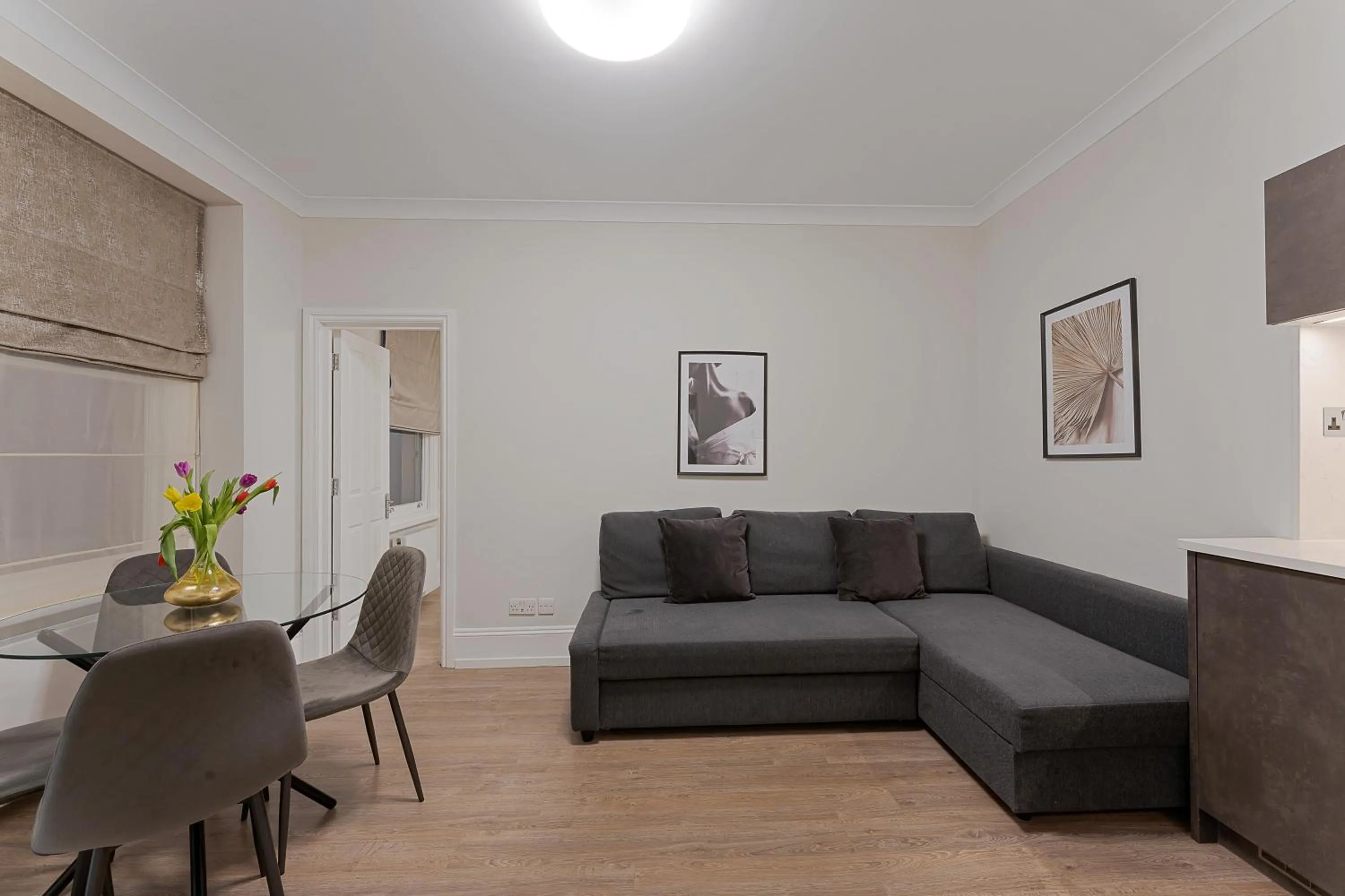 Living room in Cleveland Residences Kensington