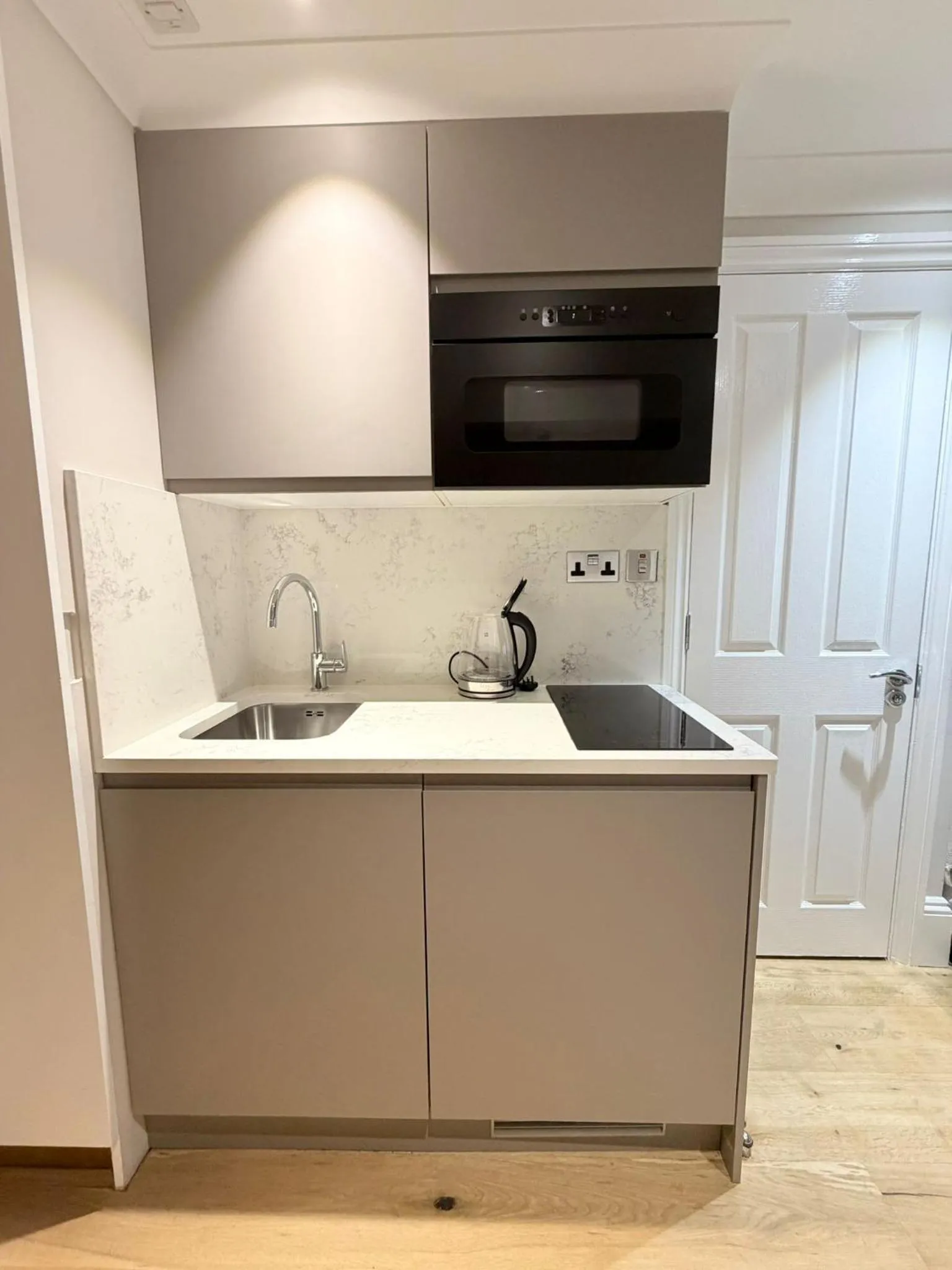 Kitchen or kitchenette in Cleveland Residences Kensington