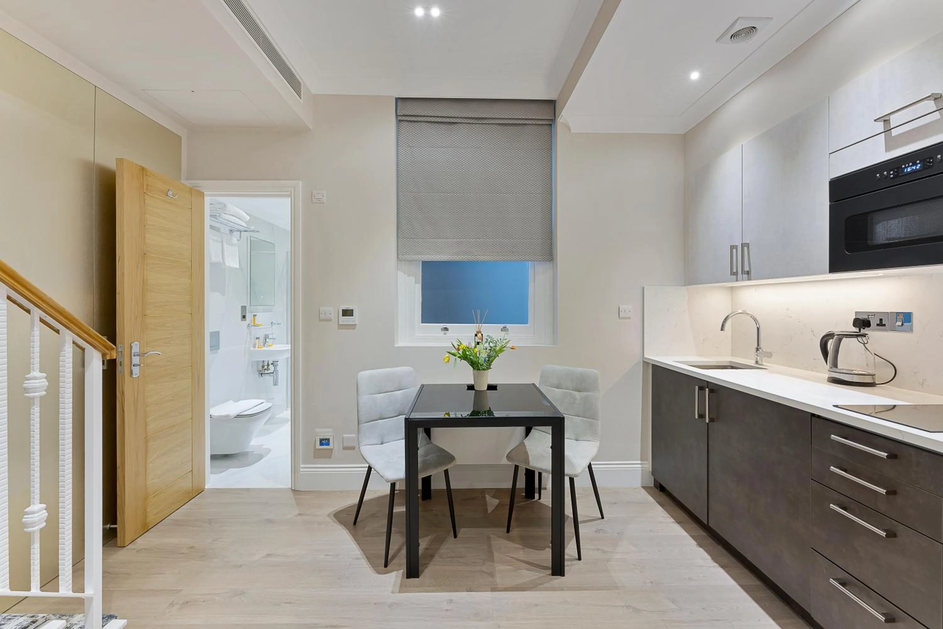 Dining area in Cleveland Residences Kensington