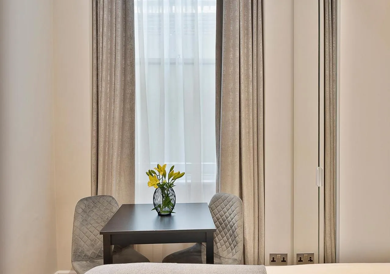 Bed in Cleveland Residences Kensington