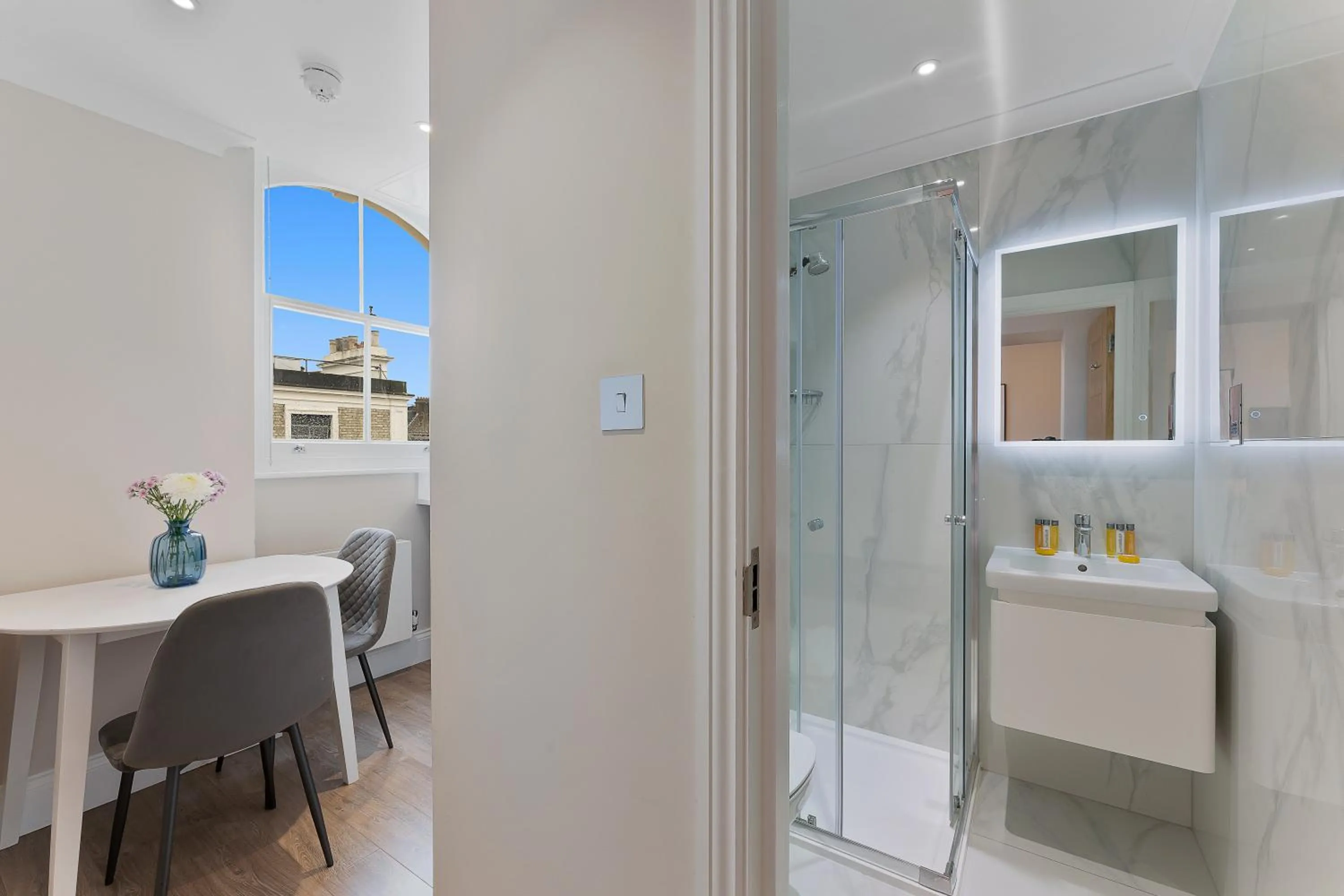 Bathroom in Cleveland Residences Kensington