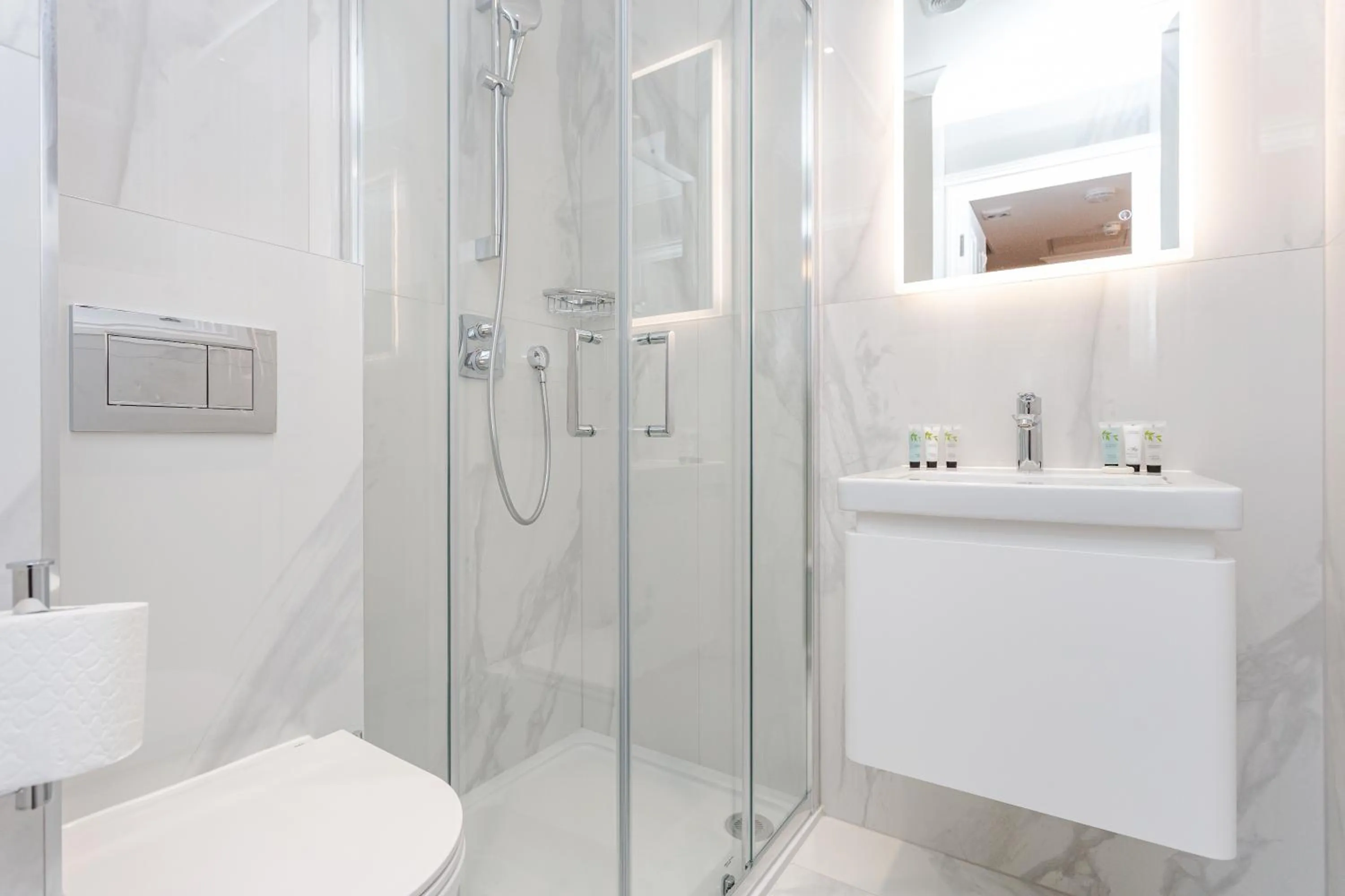 Bathroom in Cleveland Residences Kensington