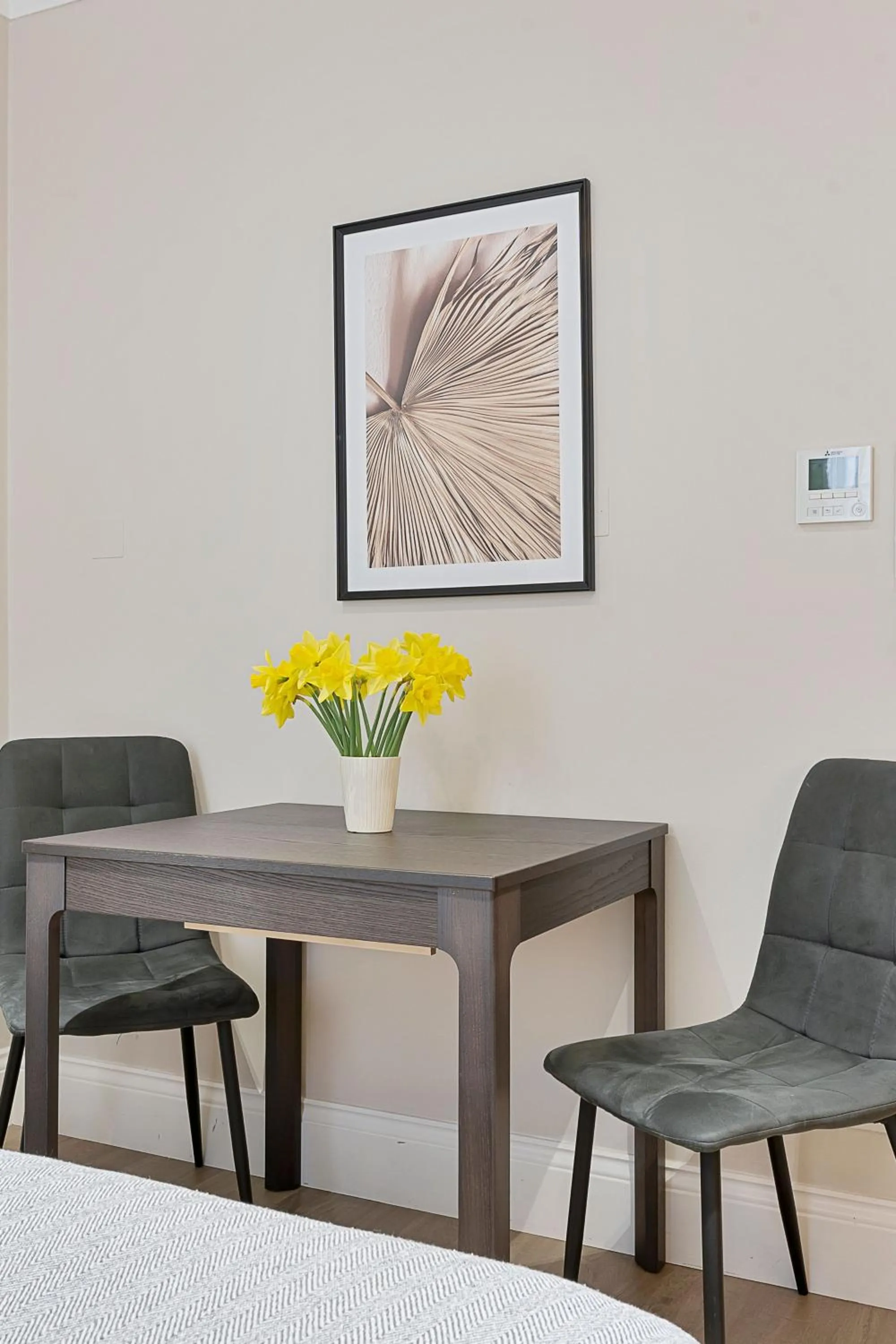 Seating area in Cleveland Residences Kensington