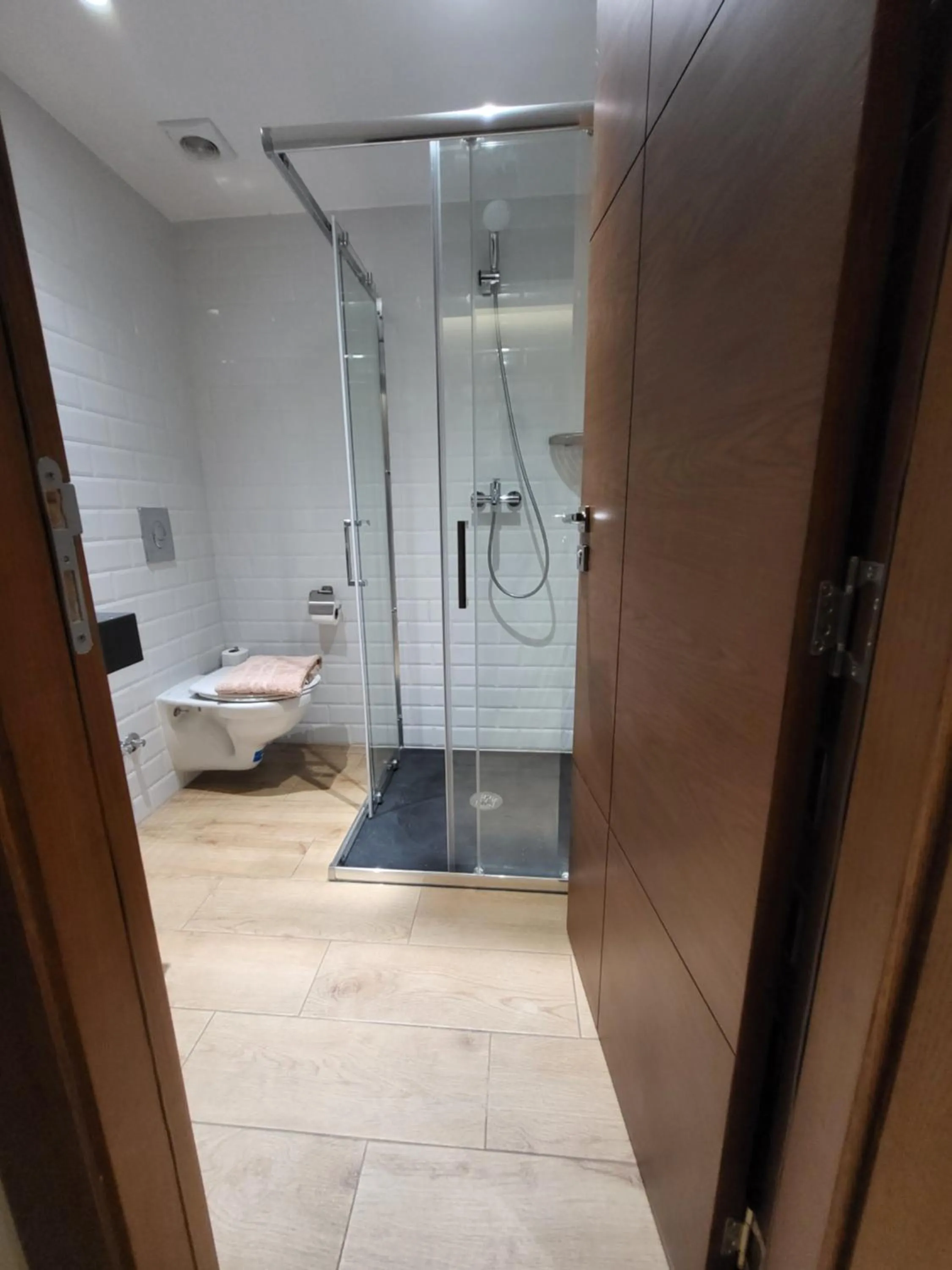 Shower in Hotel Appartement Tanger