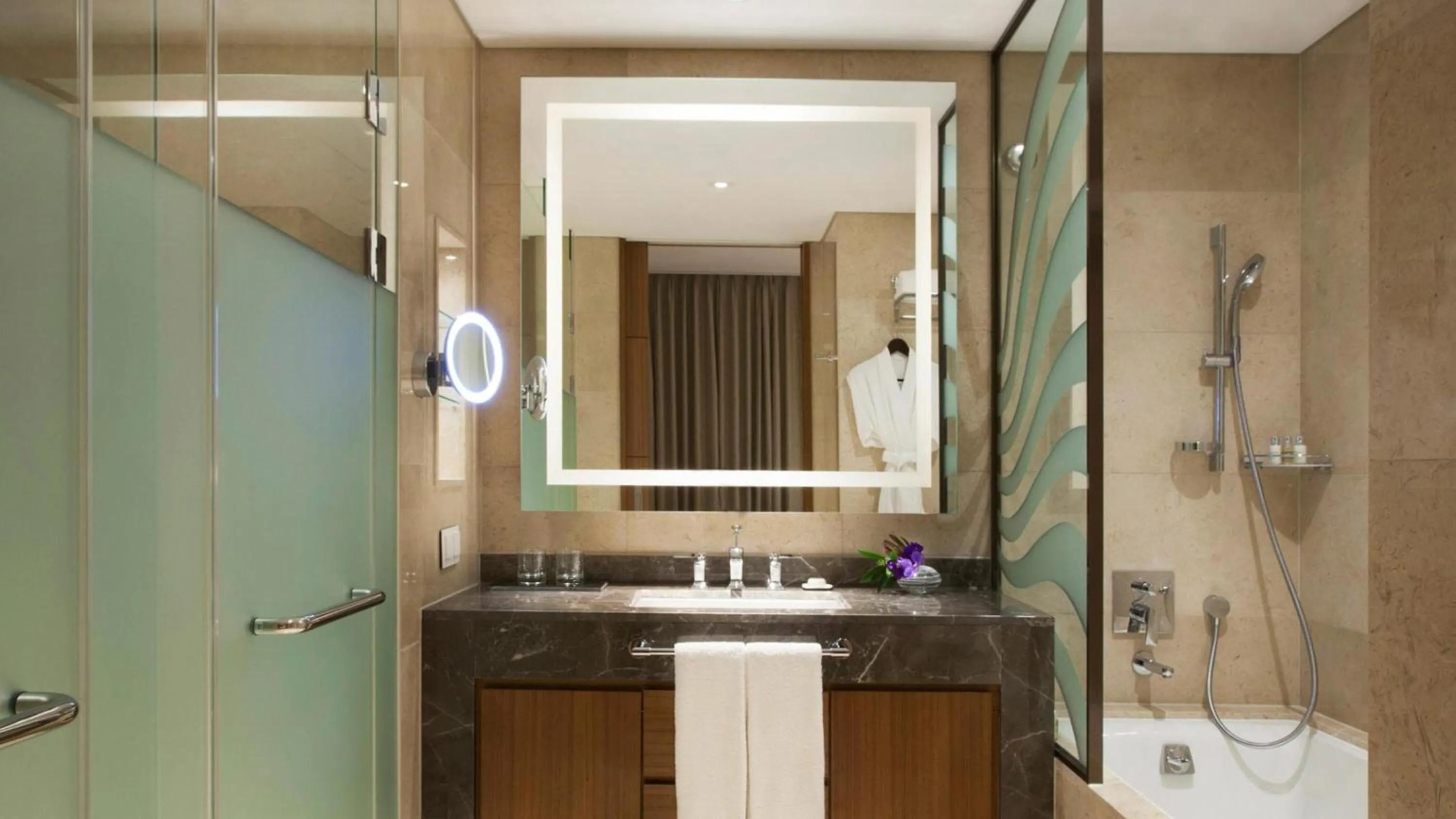 Bathroom in LOTTE CITY HOTEL Jeju Airport