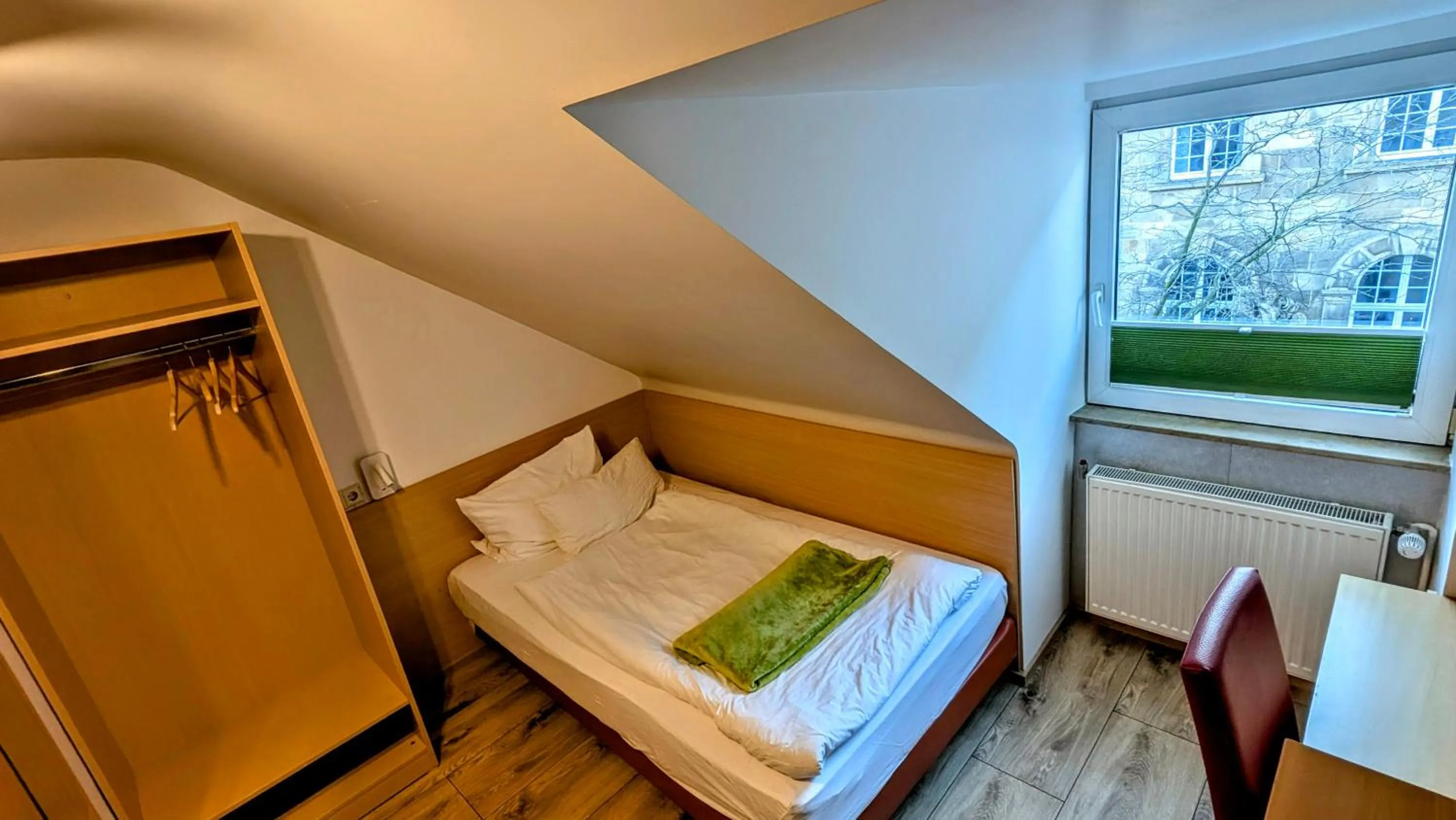 Photo of the whole room, Bed in Hotel am Rathaus