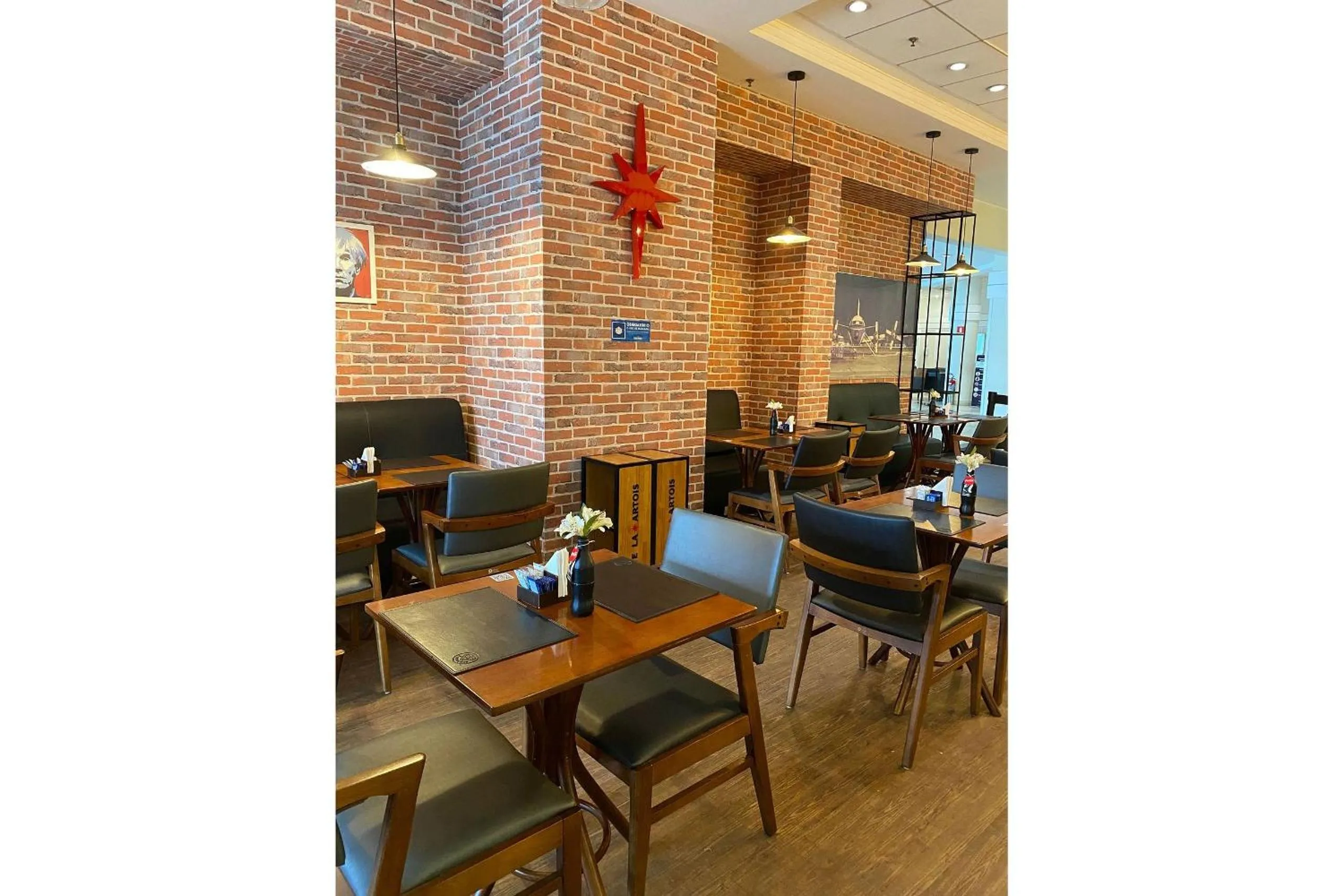 Restaurant/places to eat in Suite Luxo Flat Hotel Aeroporto Congonhas 1503