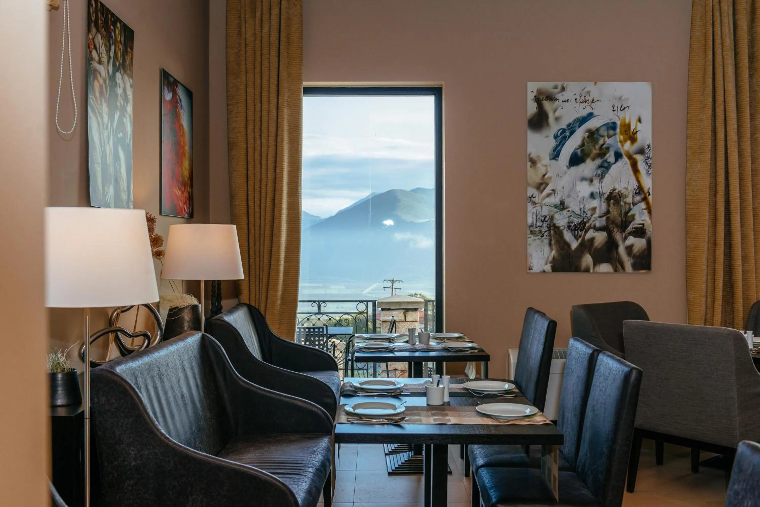 Restaurant/places to eat in Levidi Suites