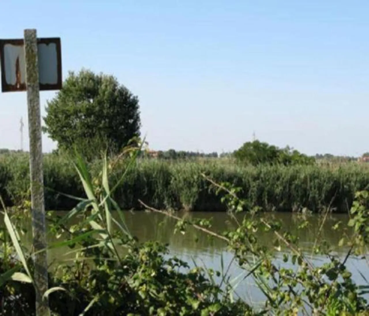Natural landscape in Residenze Di La' Dal Fiume