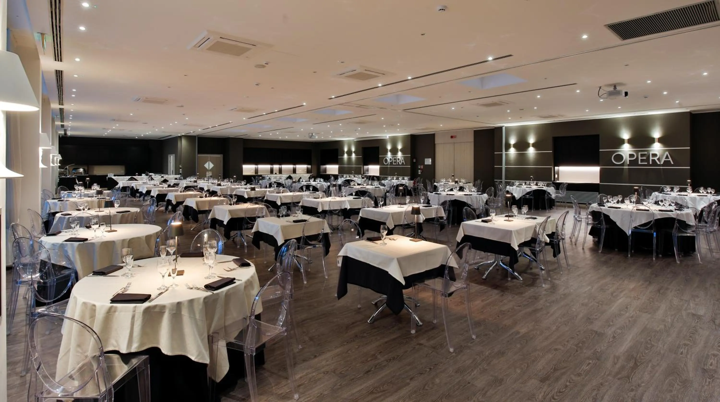 Restaurant/places to eat in The Sydney Hotel