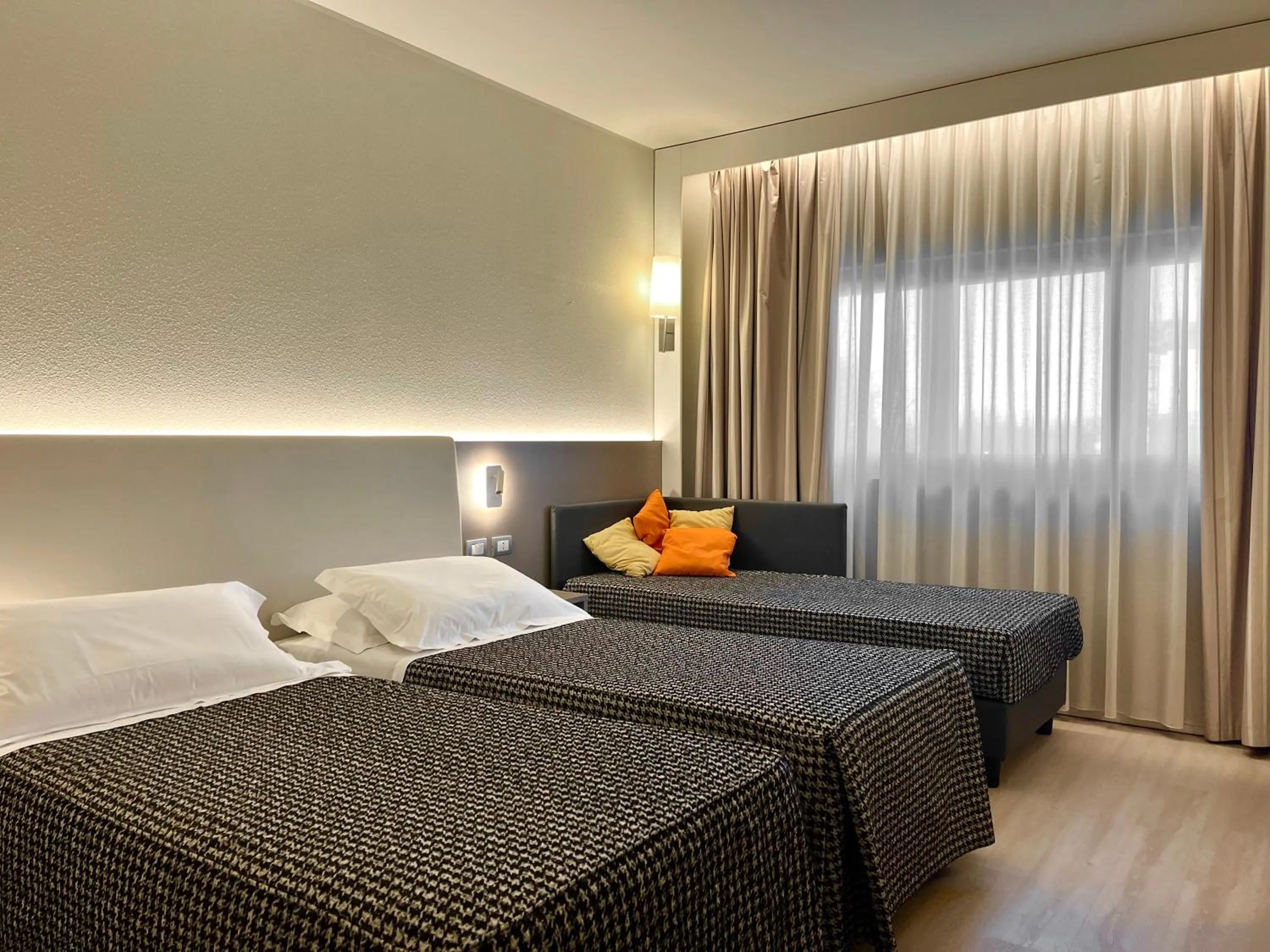 Bedroom, Bed in The Sydney Hotel