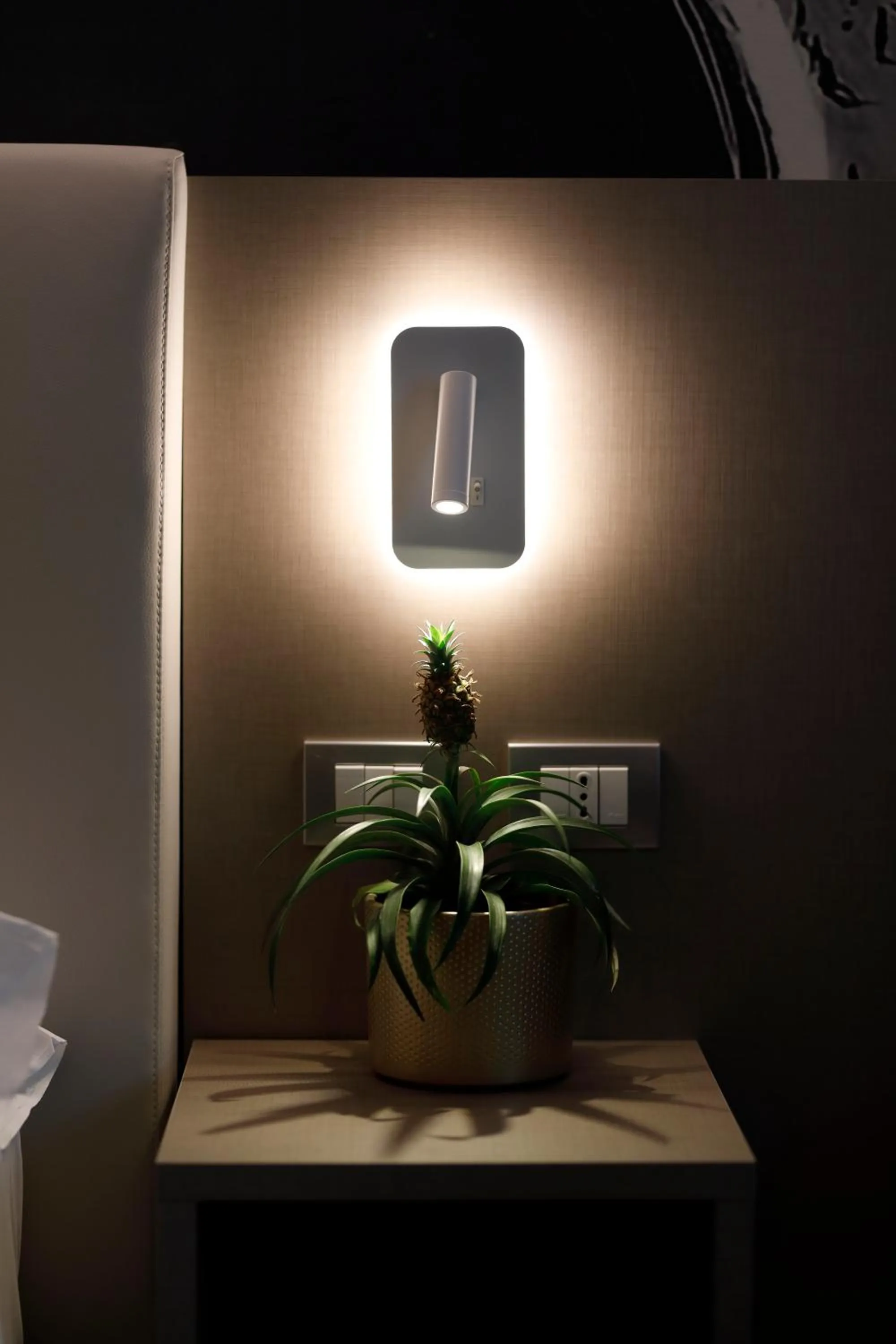 Bedroom in The Sydney Hotel