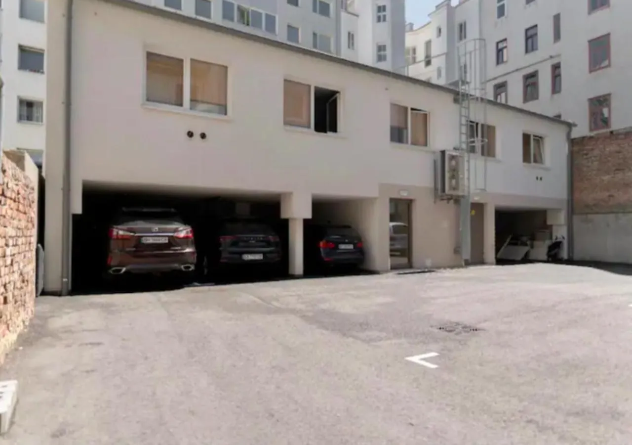 Facade/entrance in Hotel Triester