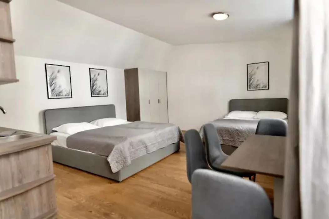 Photo of the whole room, Bed in Hotel Triester