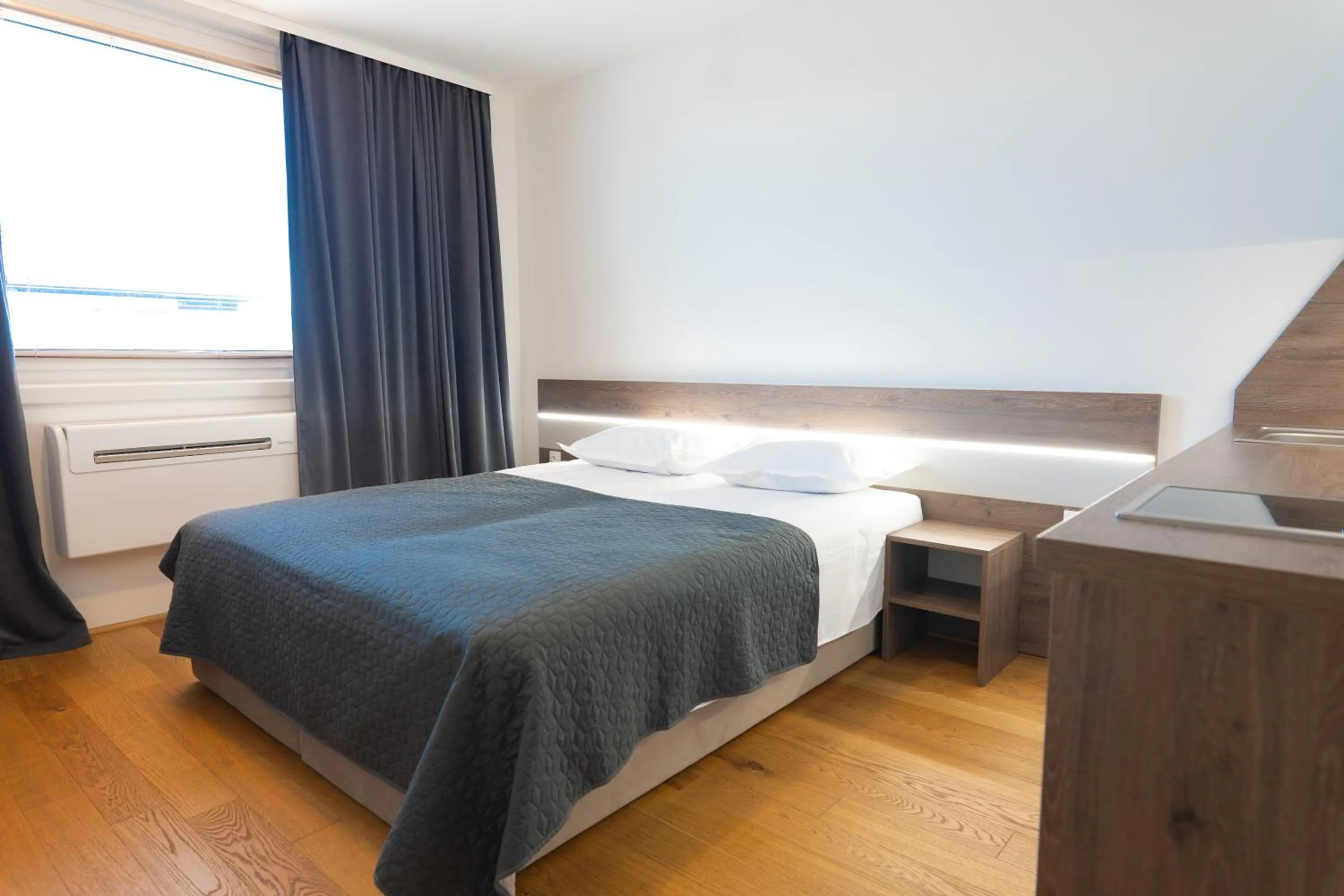 Photo of the whole room, Bed in Hotel Triester