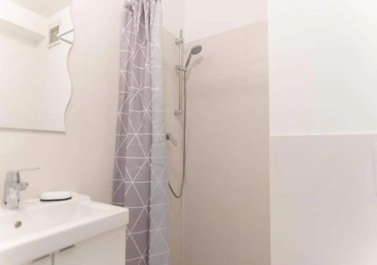 Shower in Hotel Triester