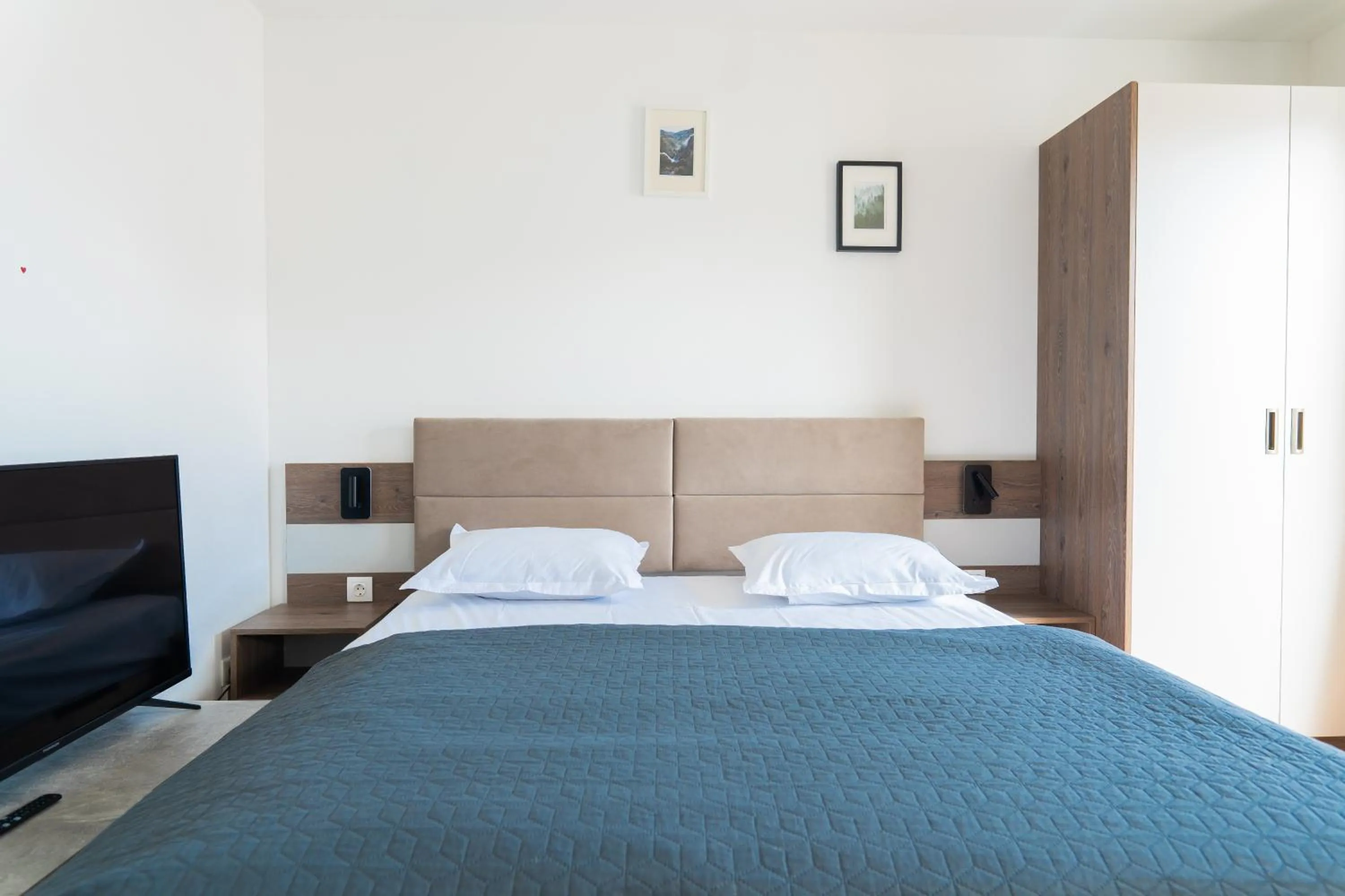 Photo of the whole room, Bed in Hotel Triester