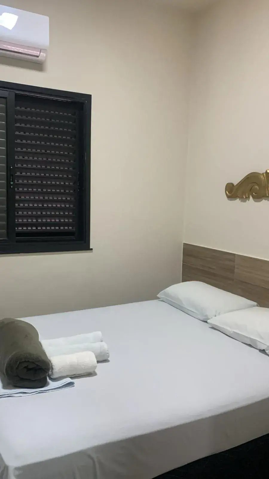 Family Double Room in AVENIDA HOTEL DE RESENDE Family Double Room in AVENIDA HOTEL DE RESENDE