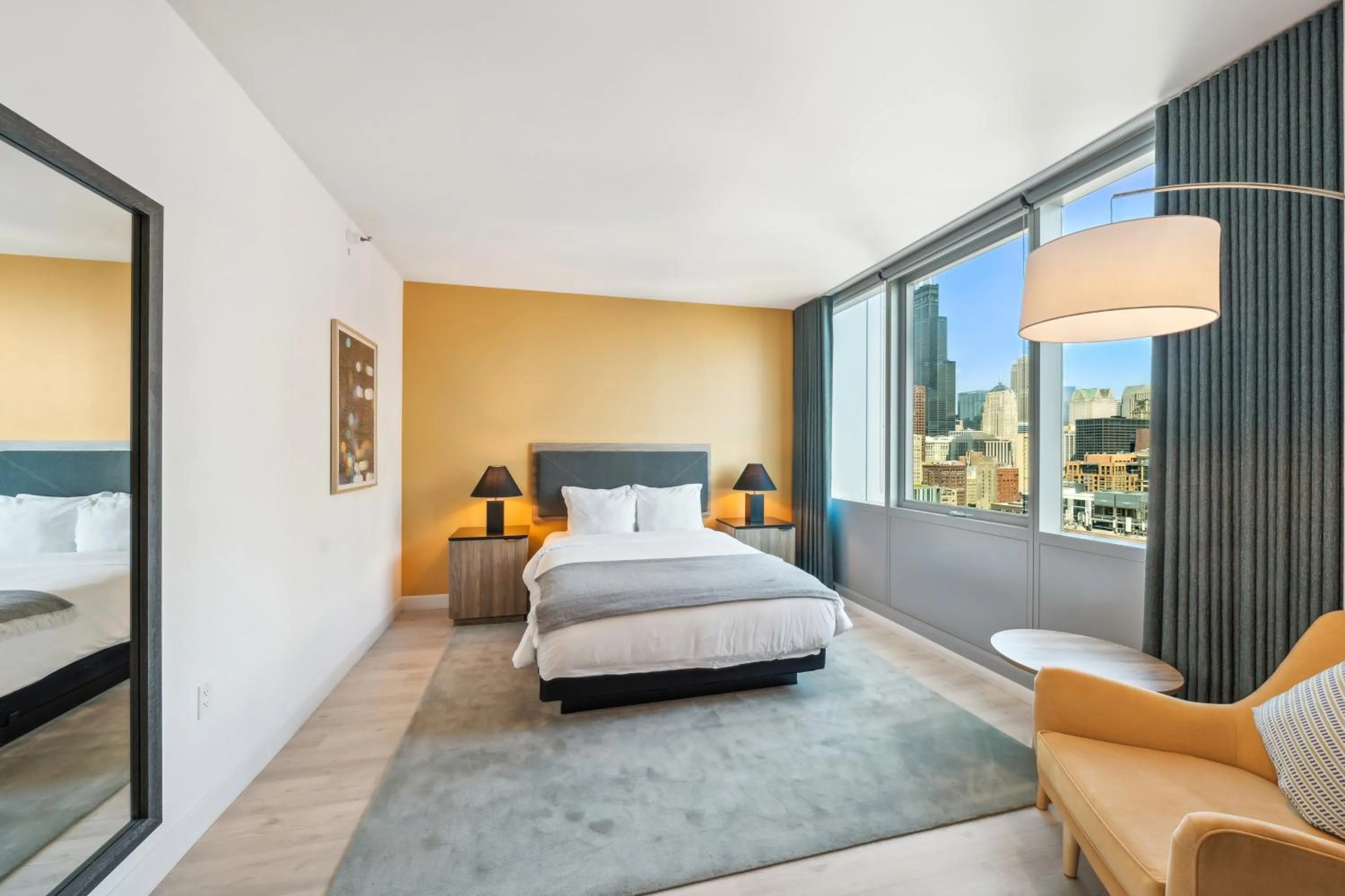 Bed in Sentral Michigan Avenue