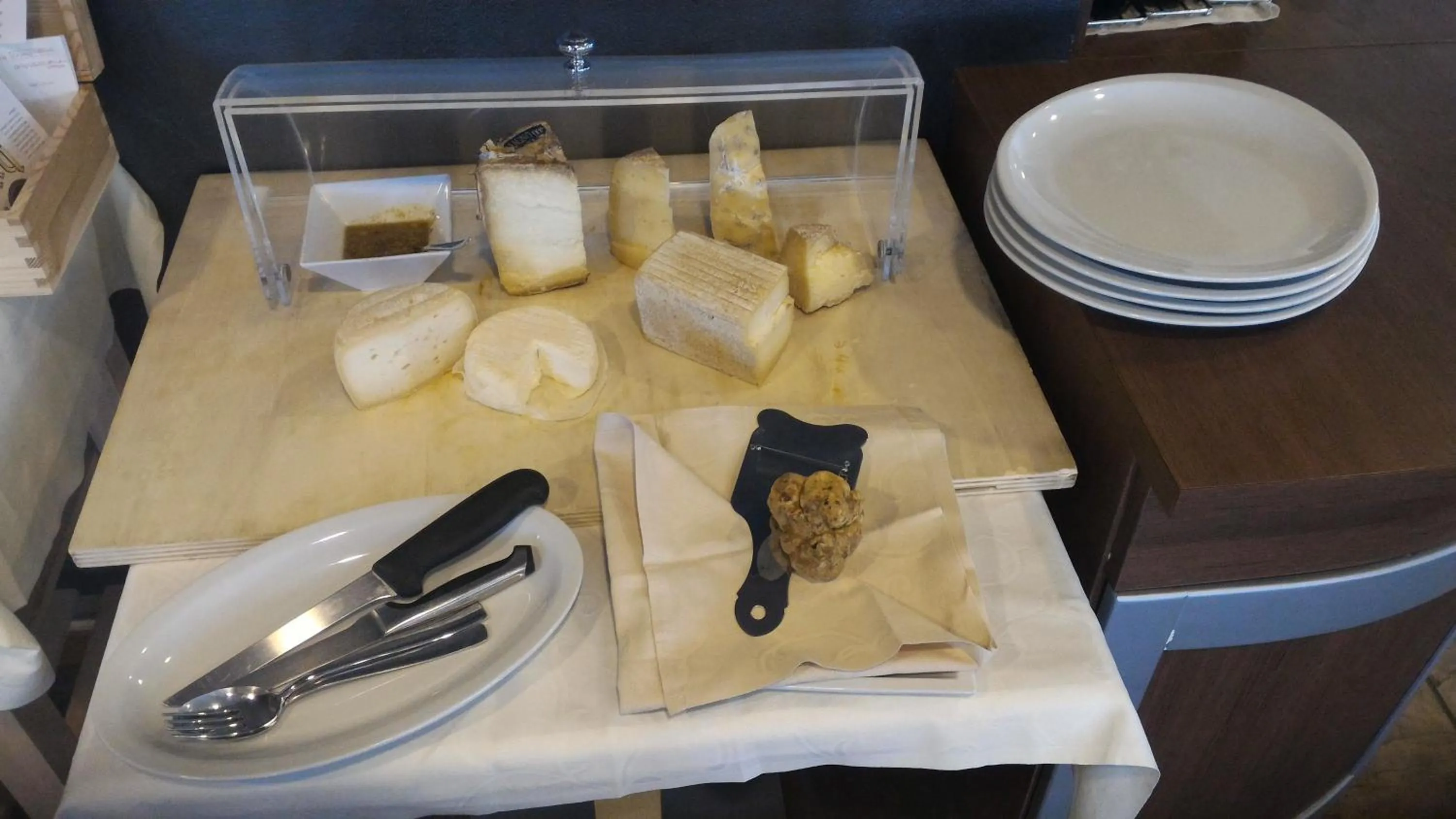 Food and drinks in Draconerium Hotel