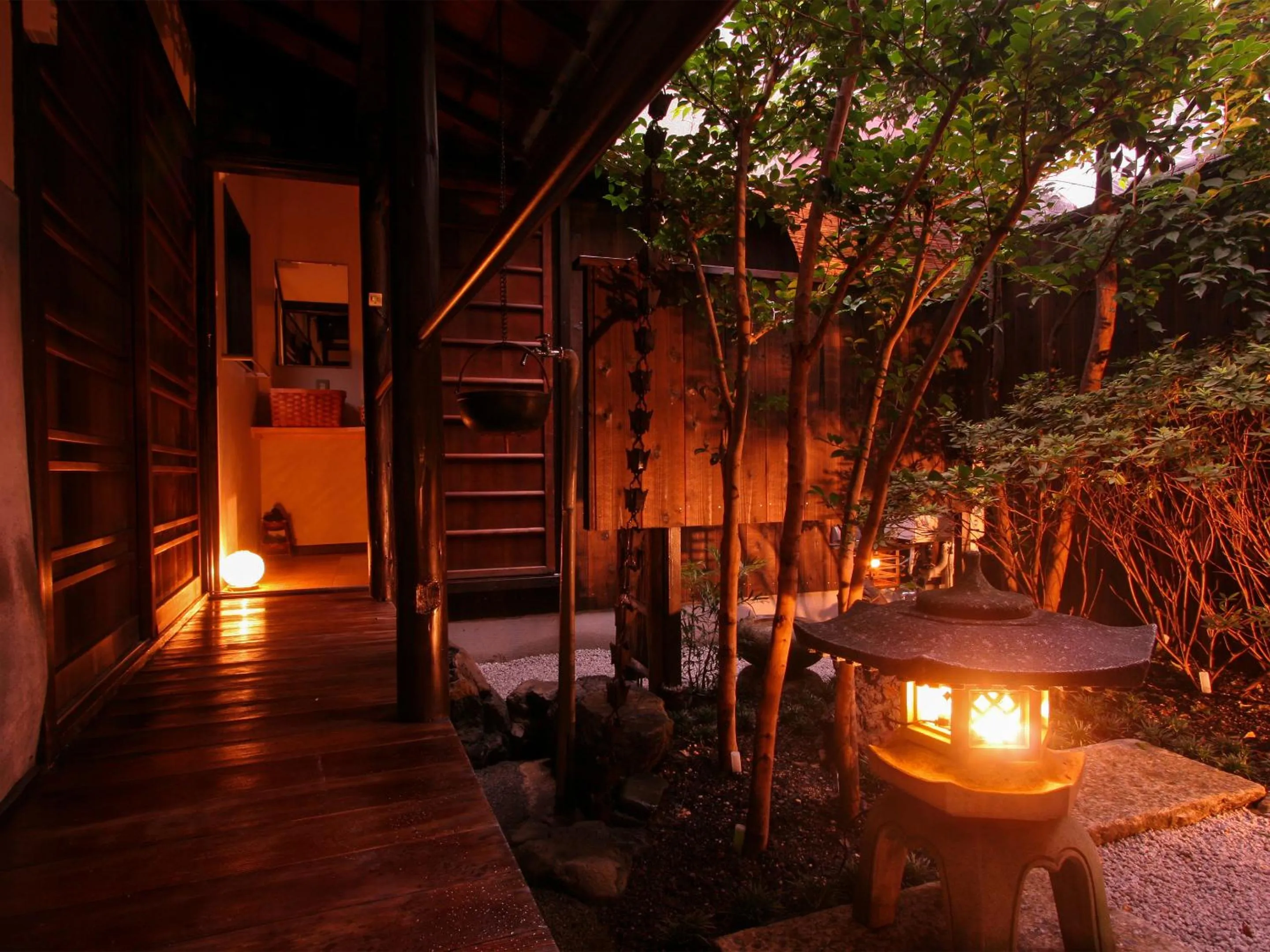 Garden in naokonoza Bettei Umekoji