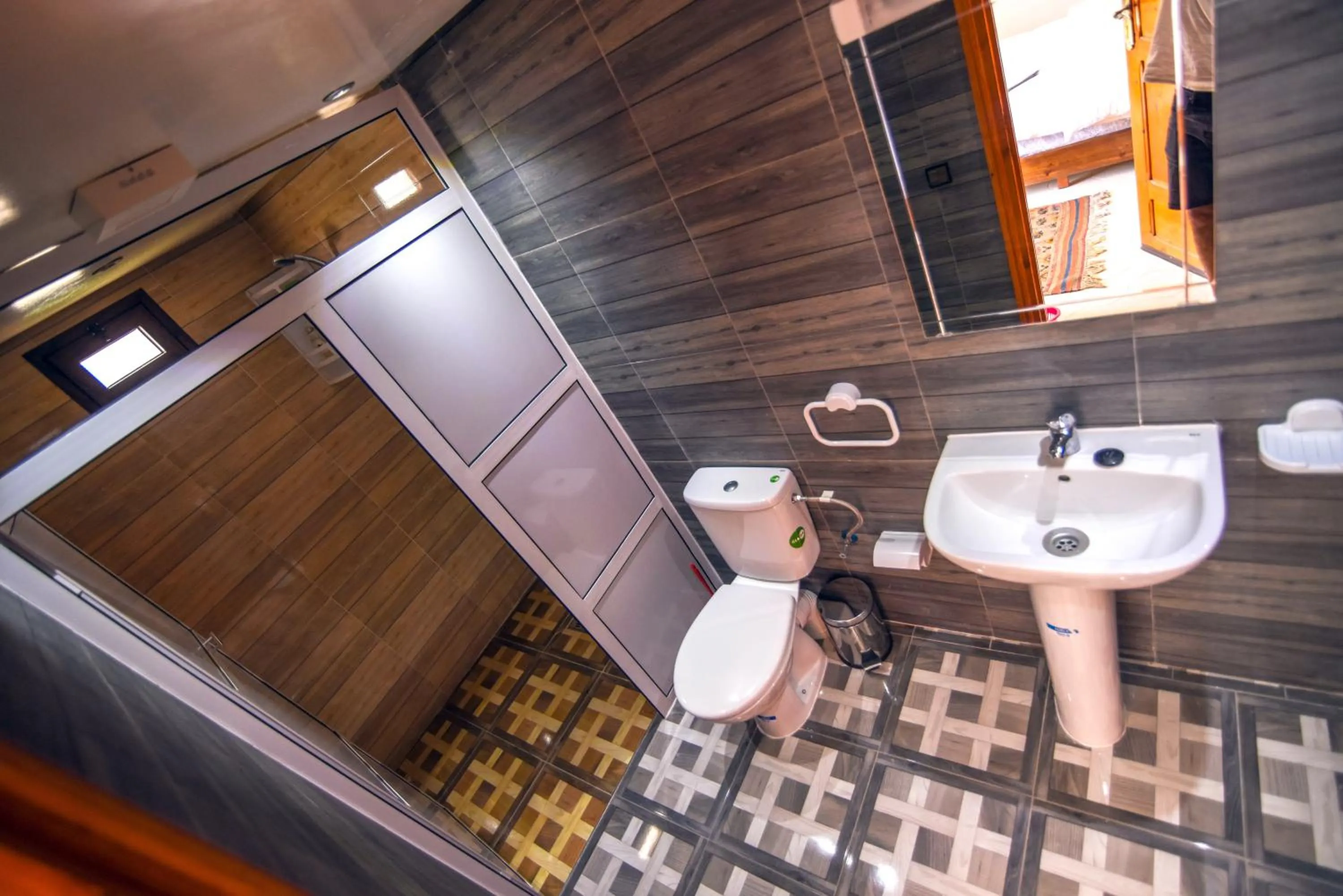 Toilet in Kasbah Roseville