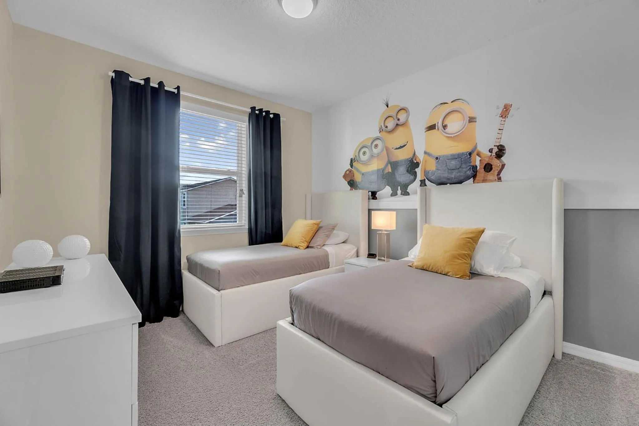 Property building, Bed in 5 Bedrooms 55 Bathrooms Solara 9026 Pc